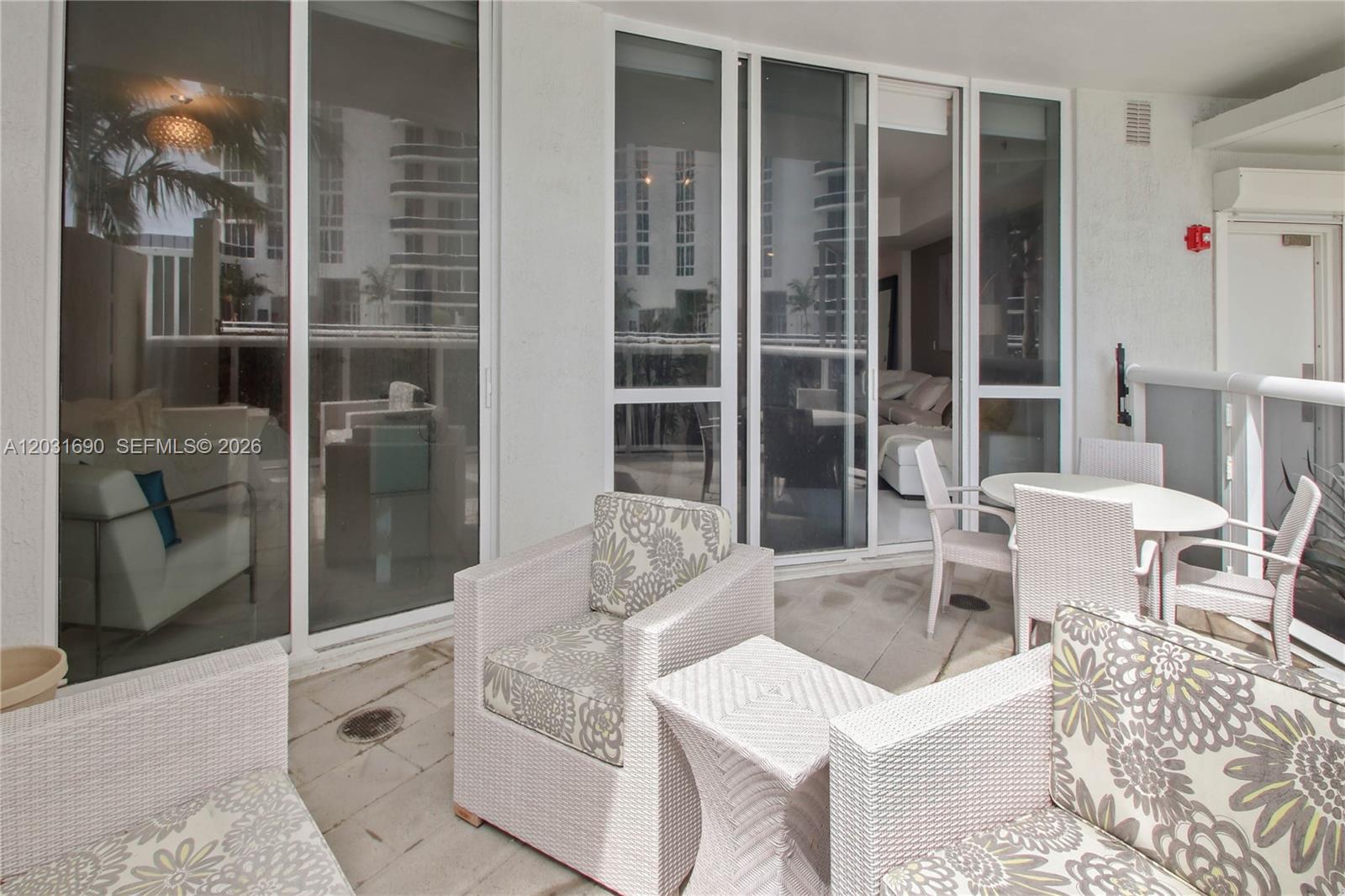 15811 Collins Ave #403 Sunny Isles Beach, FL 33160
