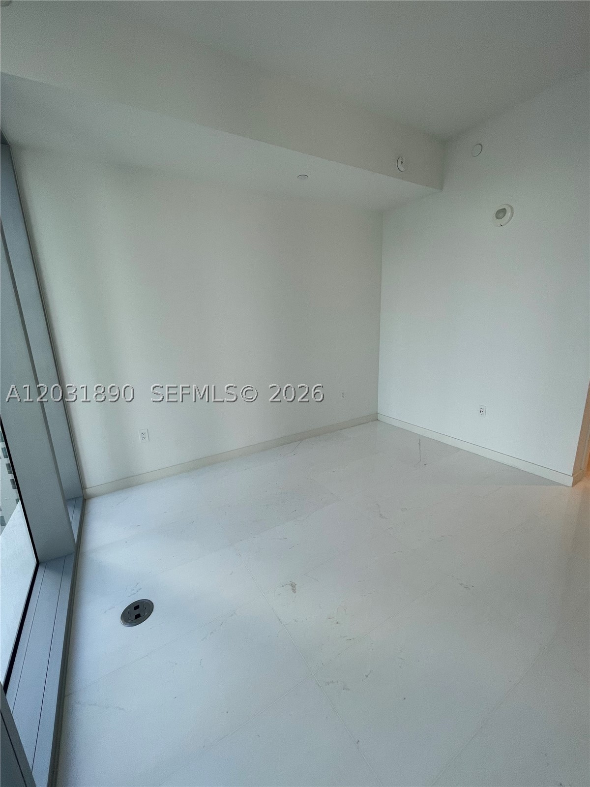 image Aston Martin Residences12