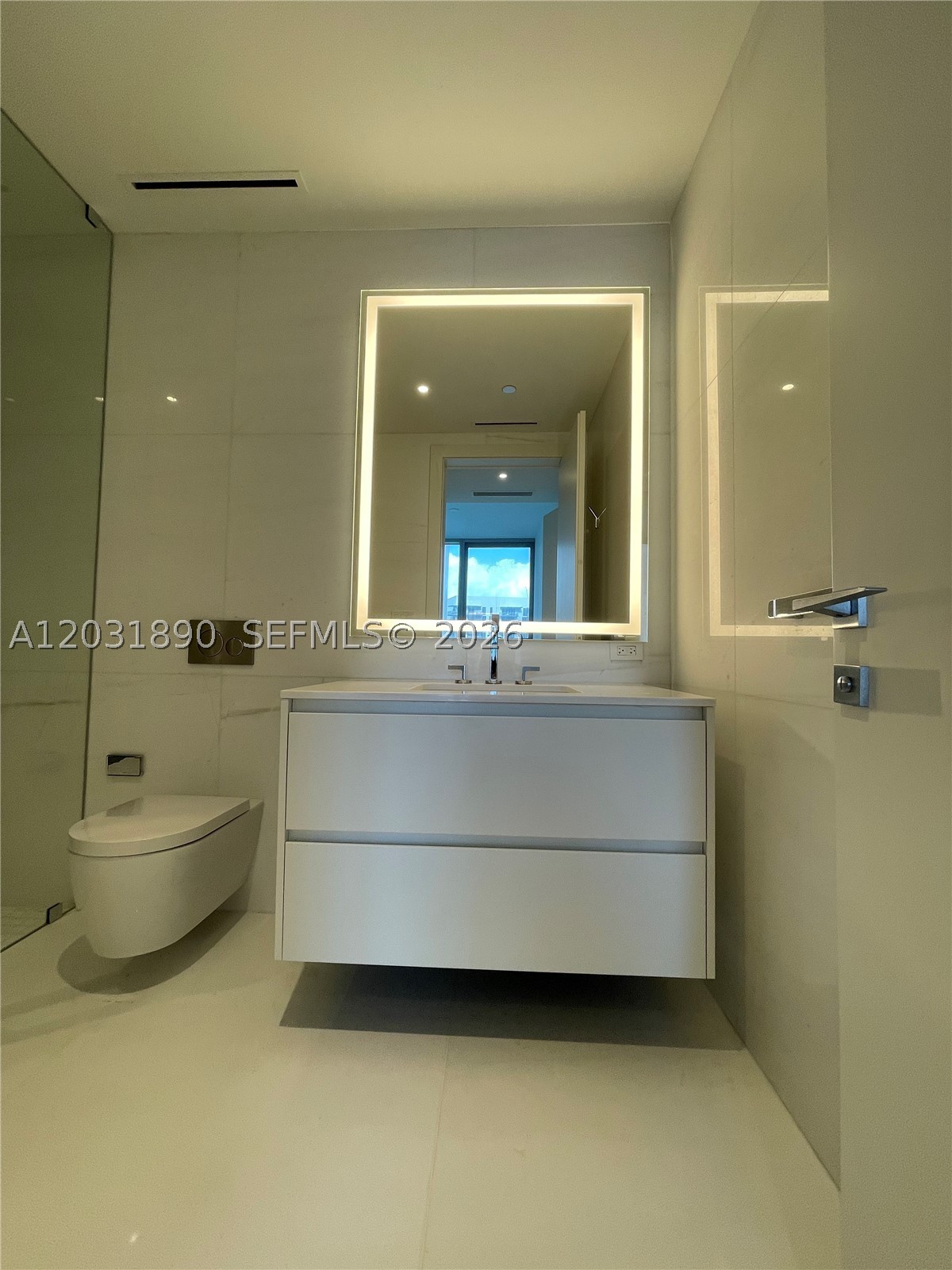 image Aston Martin Residences14