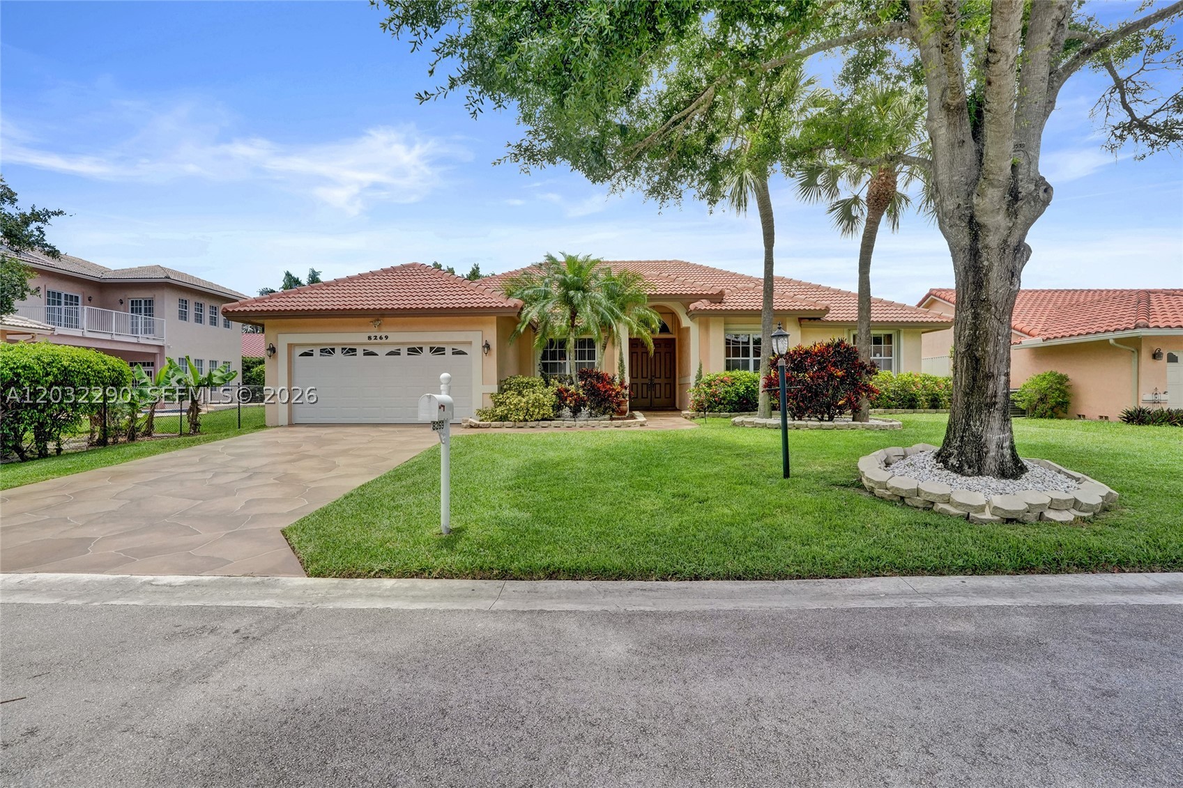 8269 NW 40th Ct Coral Springs, FL 33065