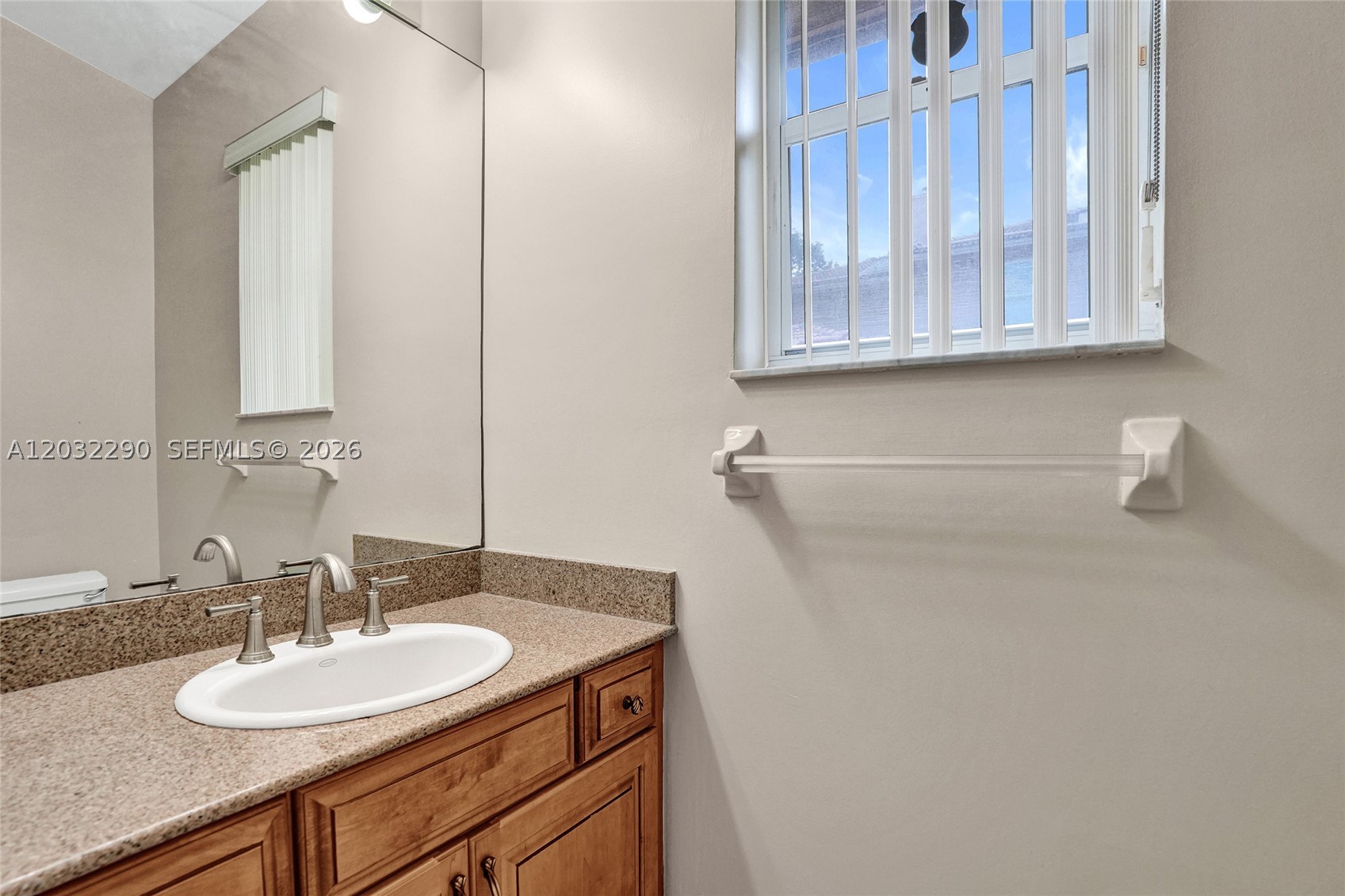 8269 NW 40th Ct Coral Springs, FL 33065
