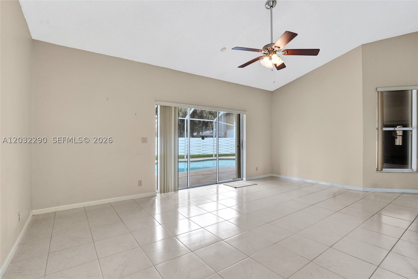 8269 NW 40th Ct Coral Springs, FL 33065