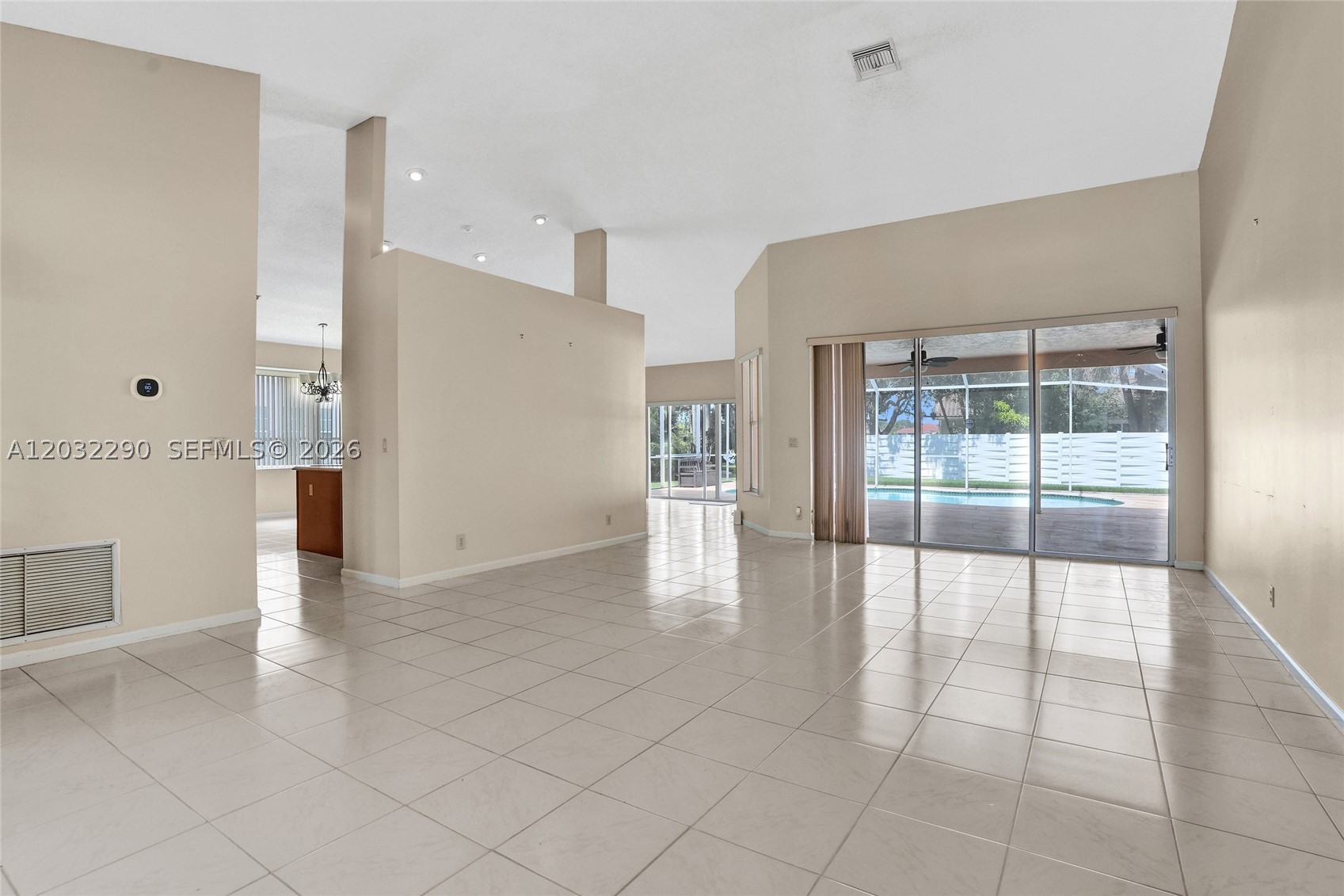 8269 NW 40th Ct Coral Springs, FL 33065
