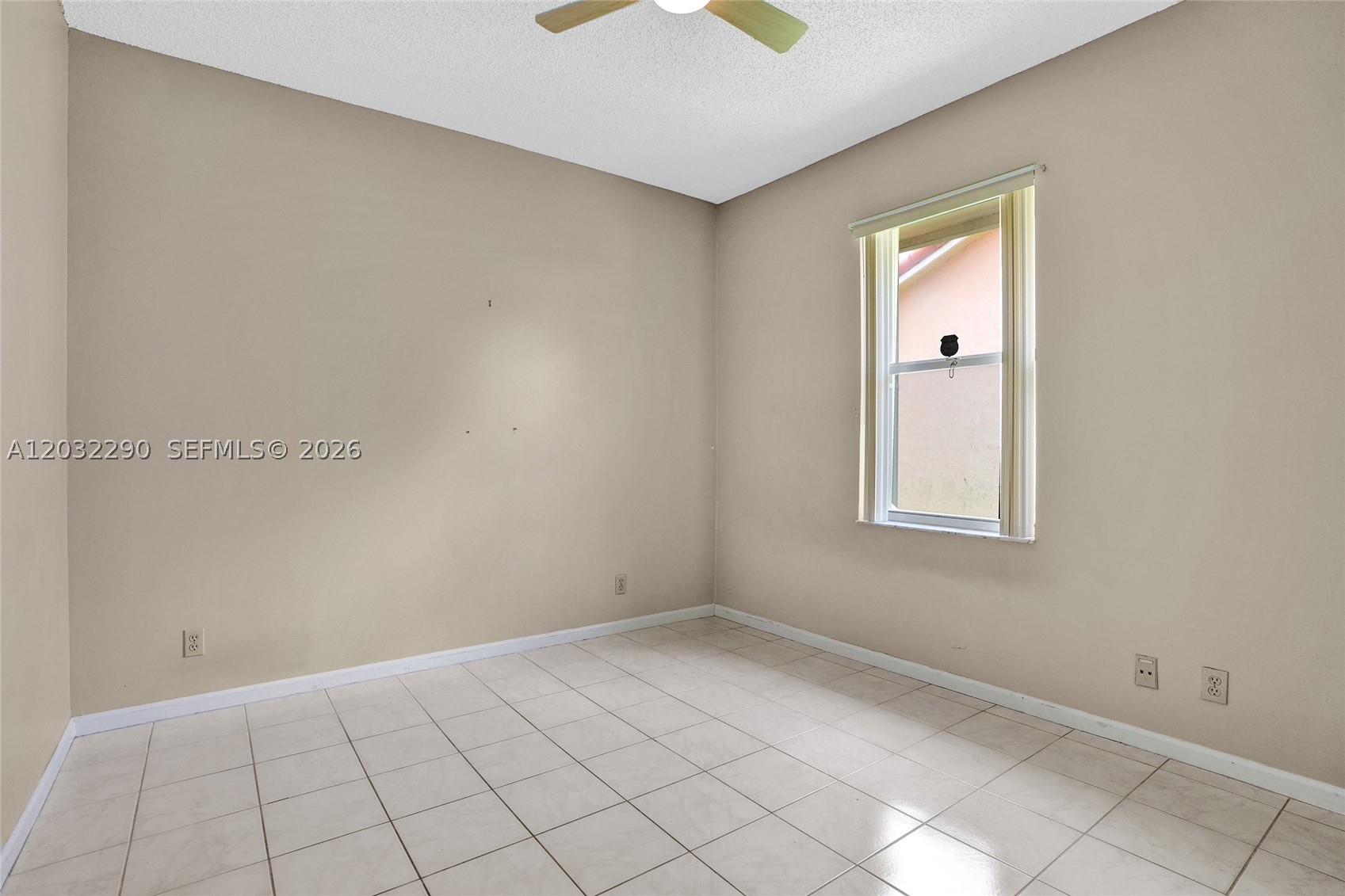 8269 NW 40th Ct Coral Springs, FL 33065