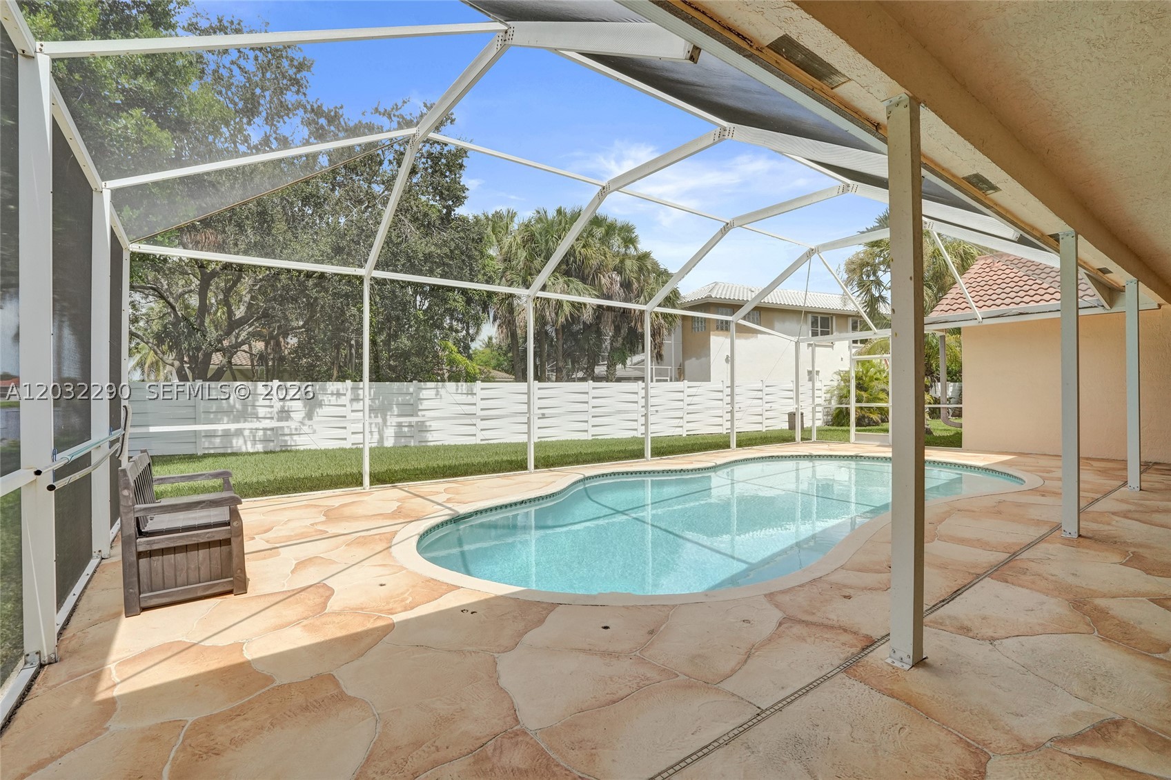 8269 NW 40th Ct Coral Springs, FL 33065