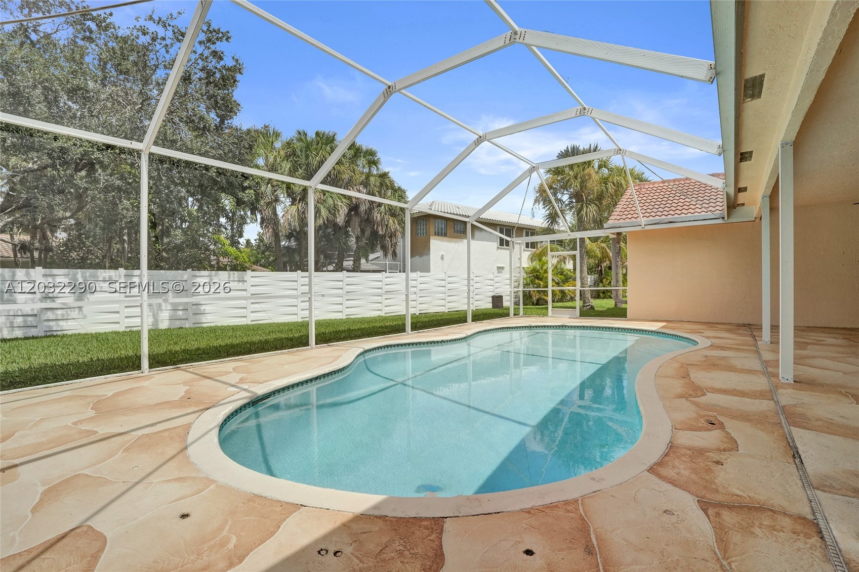 8269 NW 40th Ct Coral Springs, FL 33065