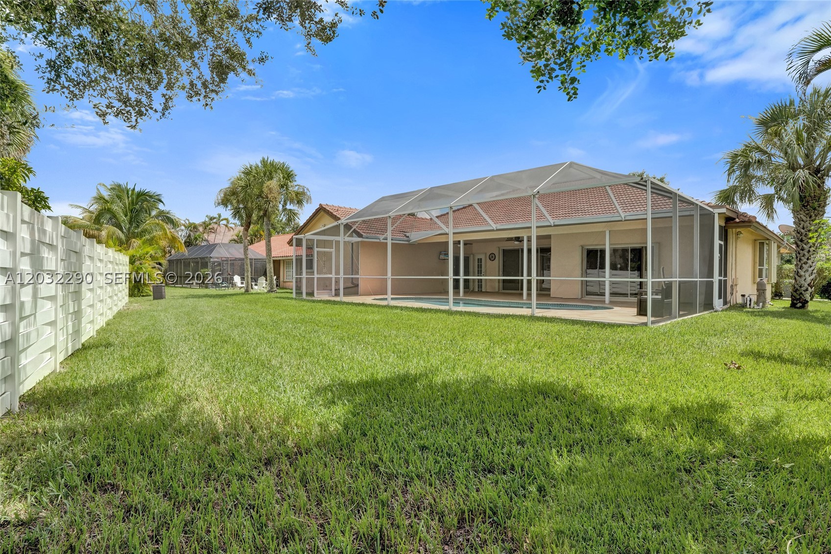 8269 NW 40th Ct Coral Springs, FL 33065
