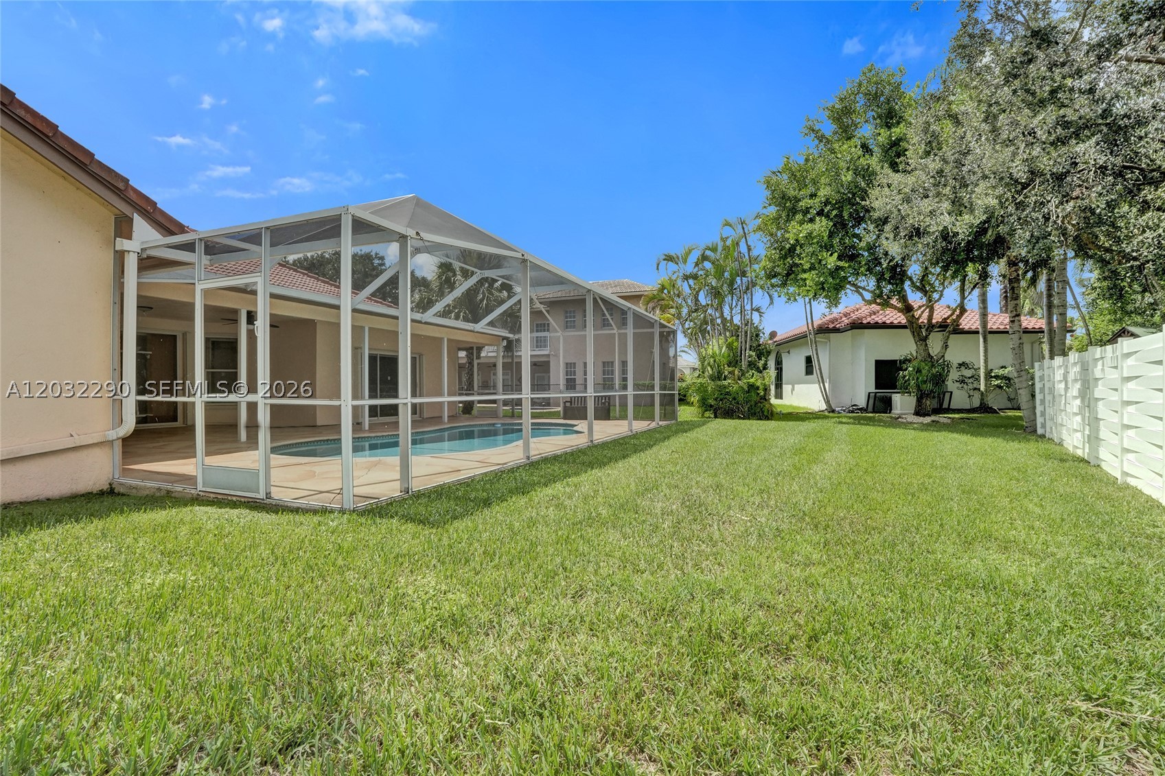 8269 NW 40th Ct Coral Springs, FL 33065