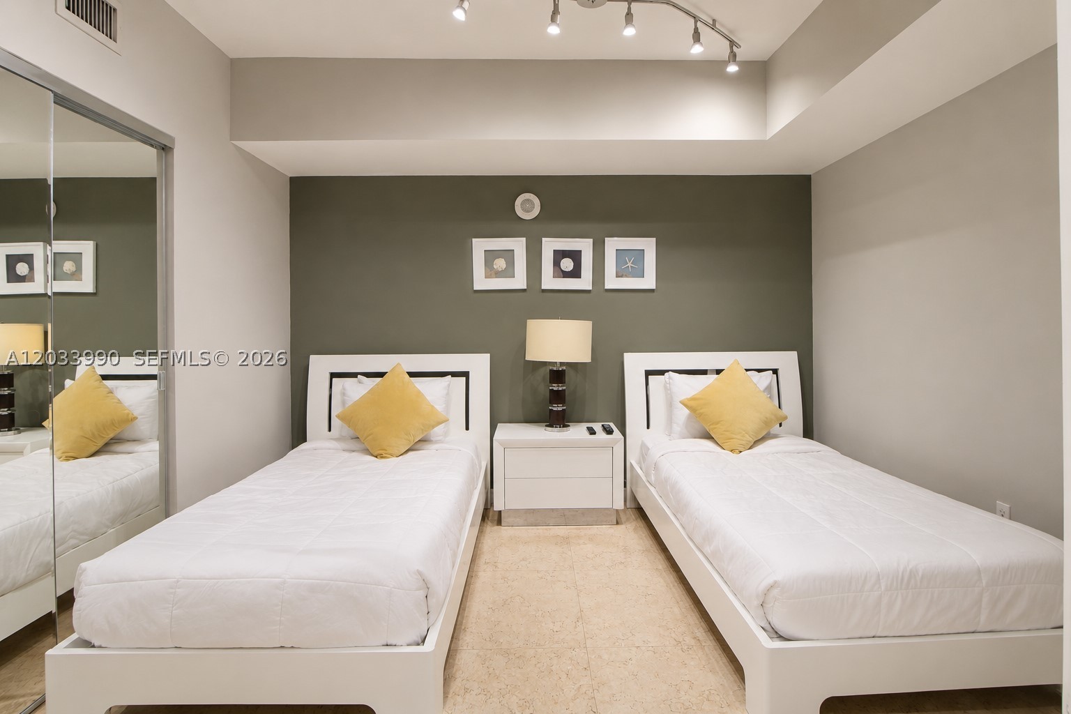 16699 Collins Ave #2906 Sunny Isles Beach, FL 33160