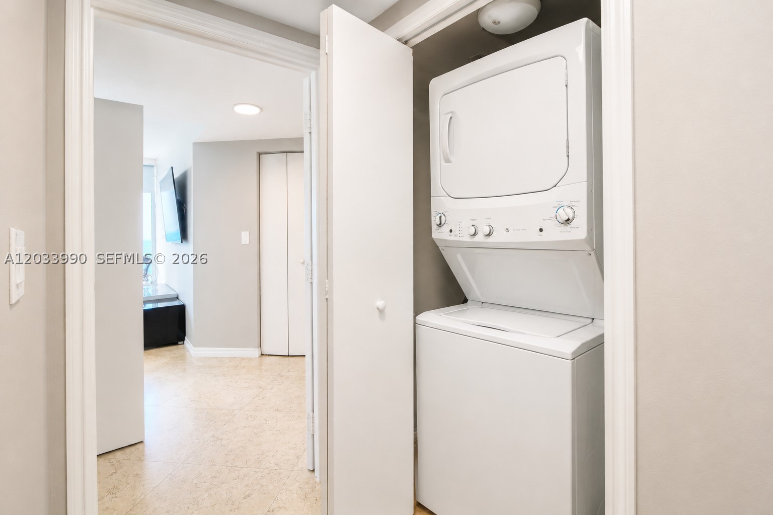 16699 Collins Ave #2906 Sunny Isles Beach, FL 33160