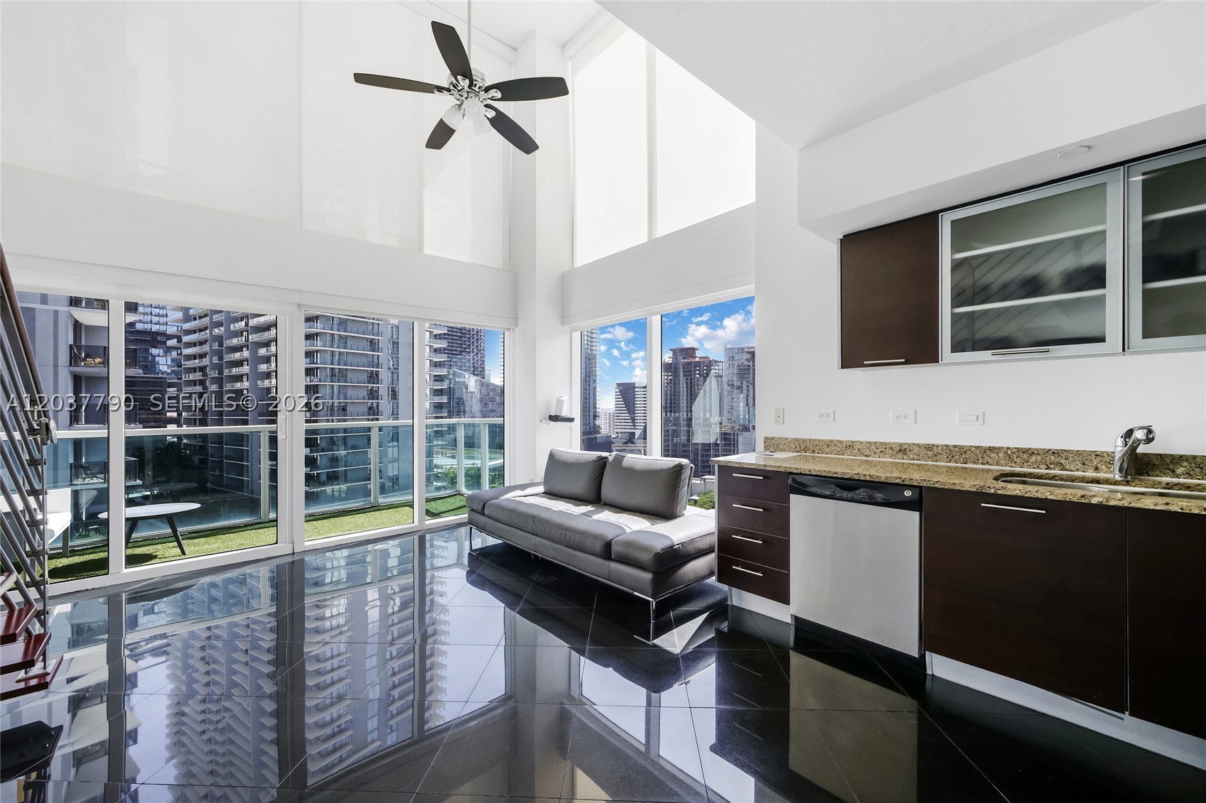 image Brickell on the River South7