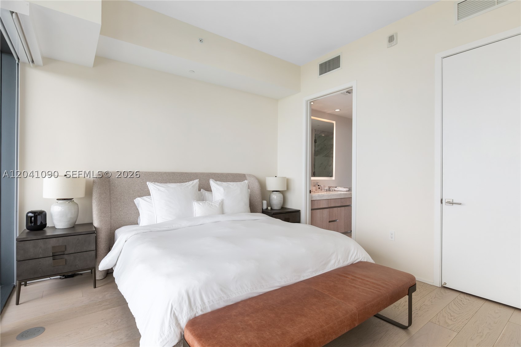 image Park Grove Club Residences10