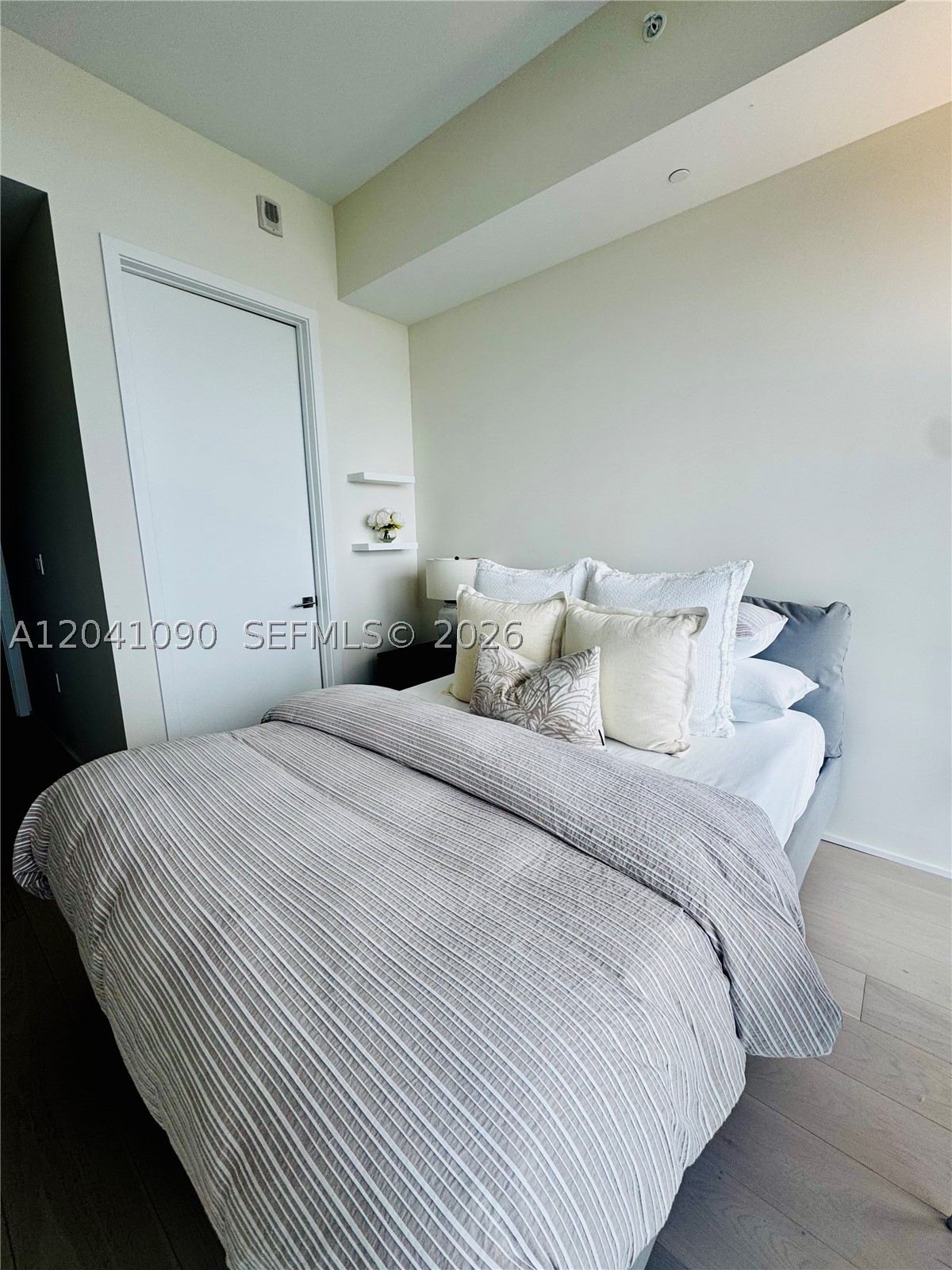 image Park Grove Club Residences13