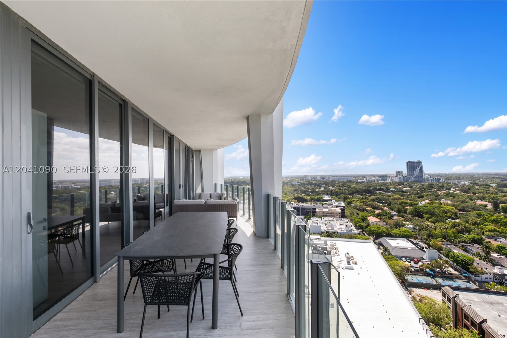 image Park Grove Club Residences15