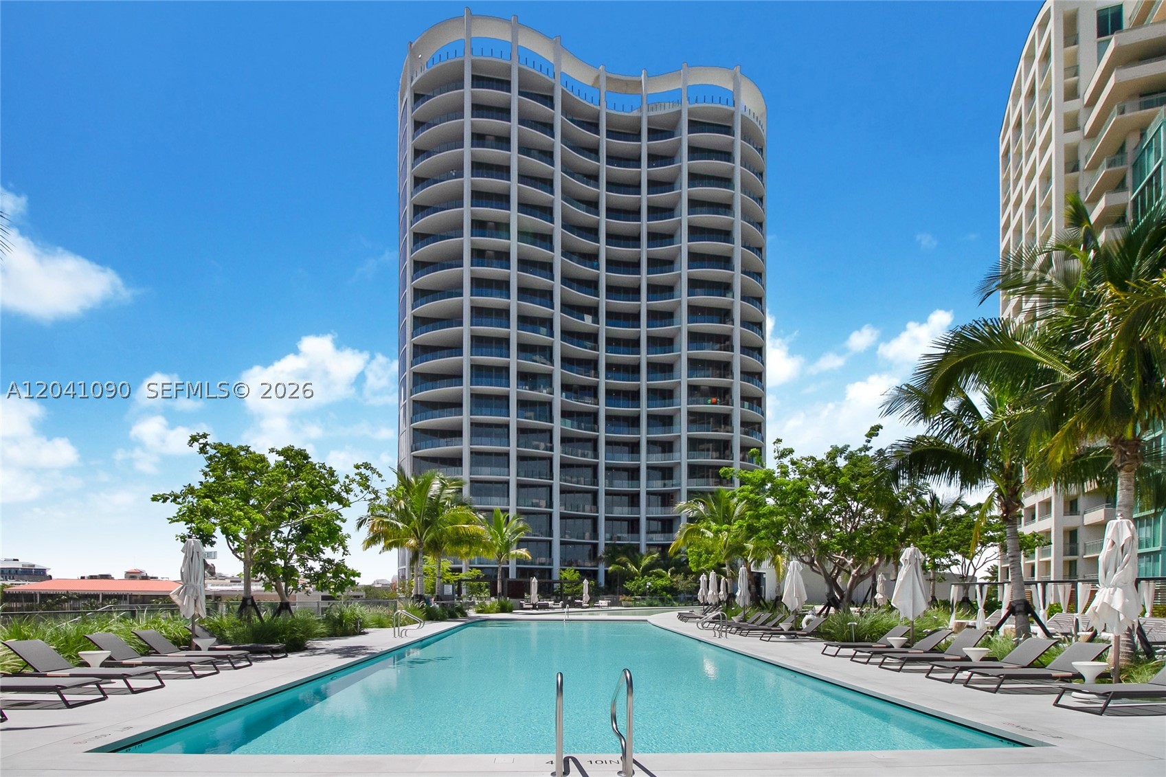 image Park Grove Club Residences1
