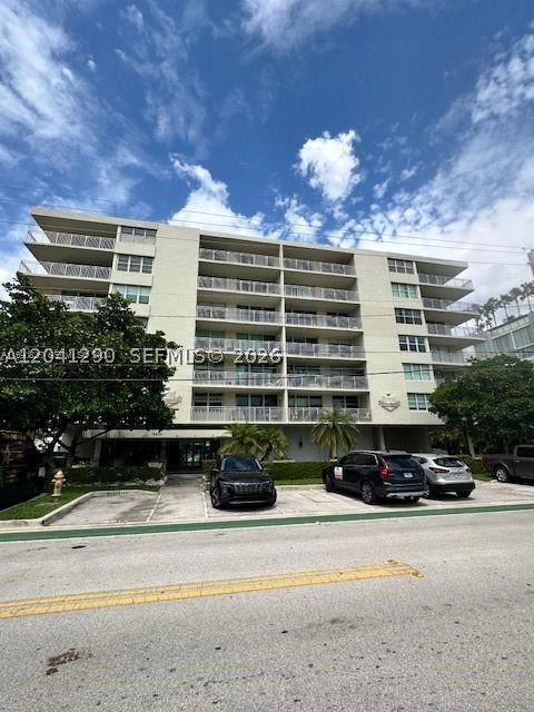 9500 W Bay Hbr Dr #6A