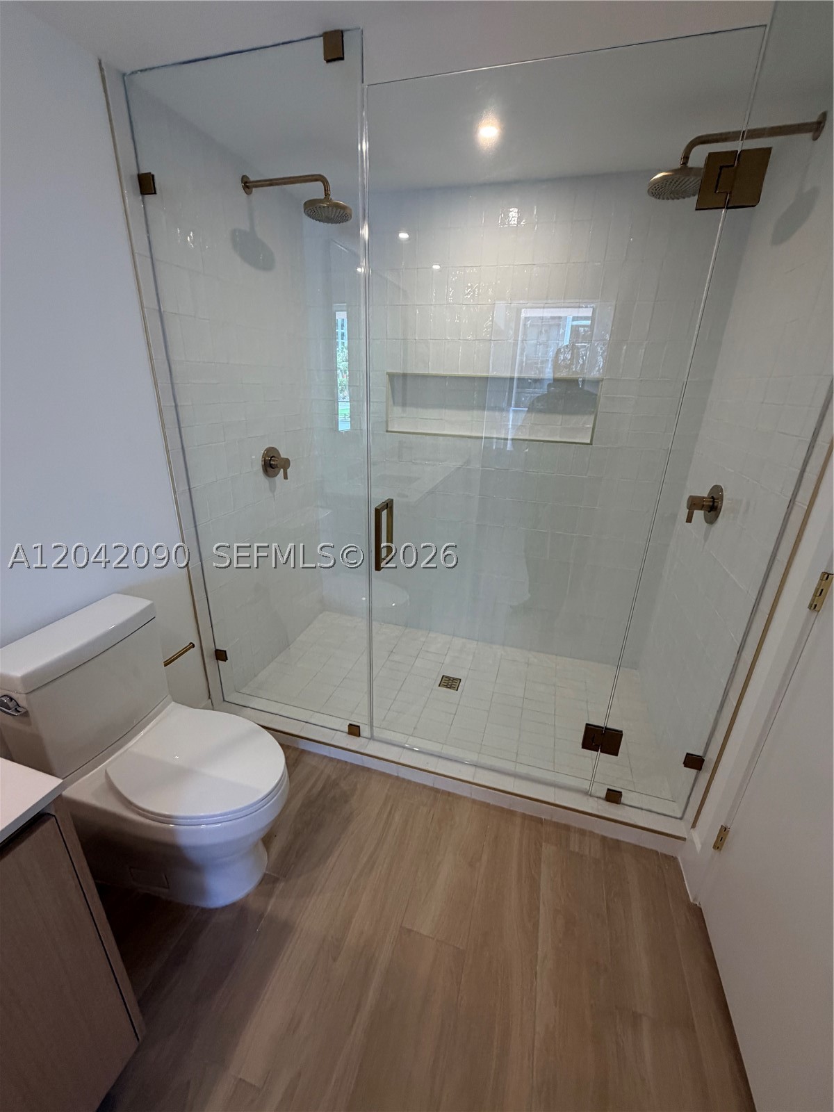 90 NE 32nd St #706 Miami, FL 33137