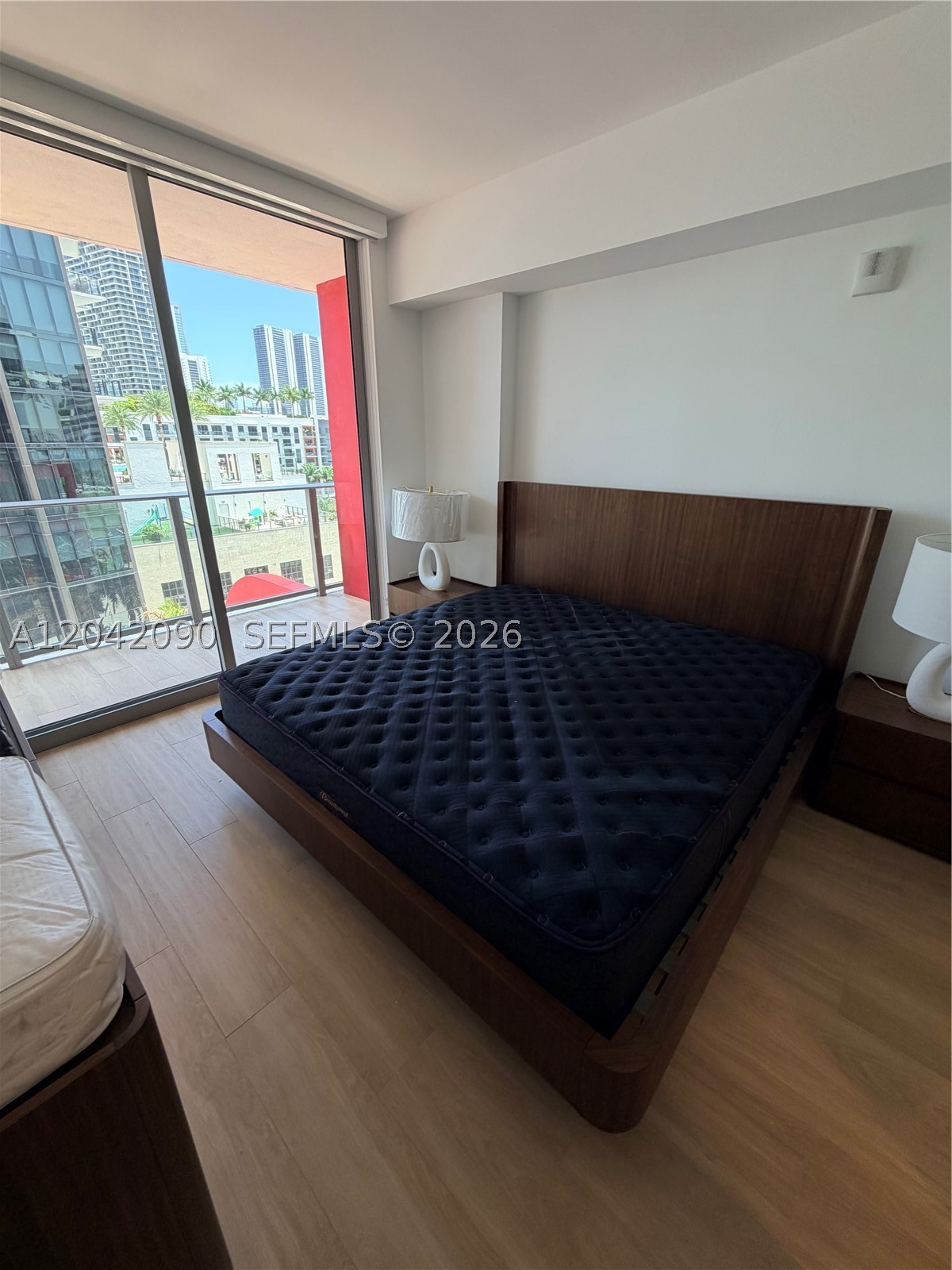 90 NE 32nd St #706 Miami, FL 33137