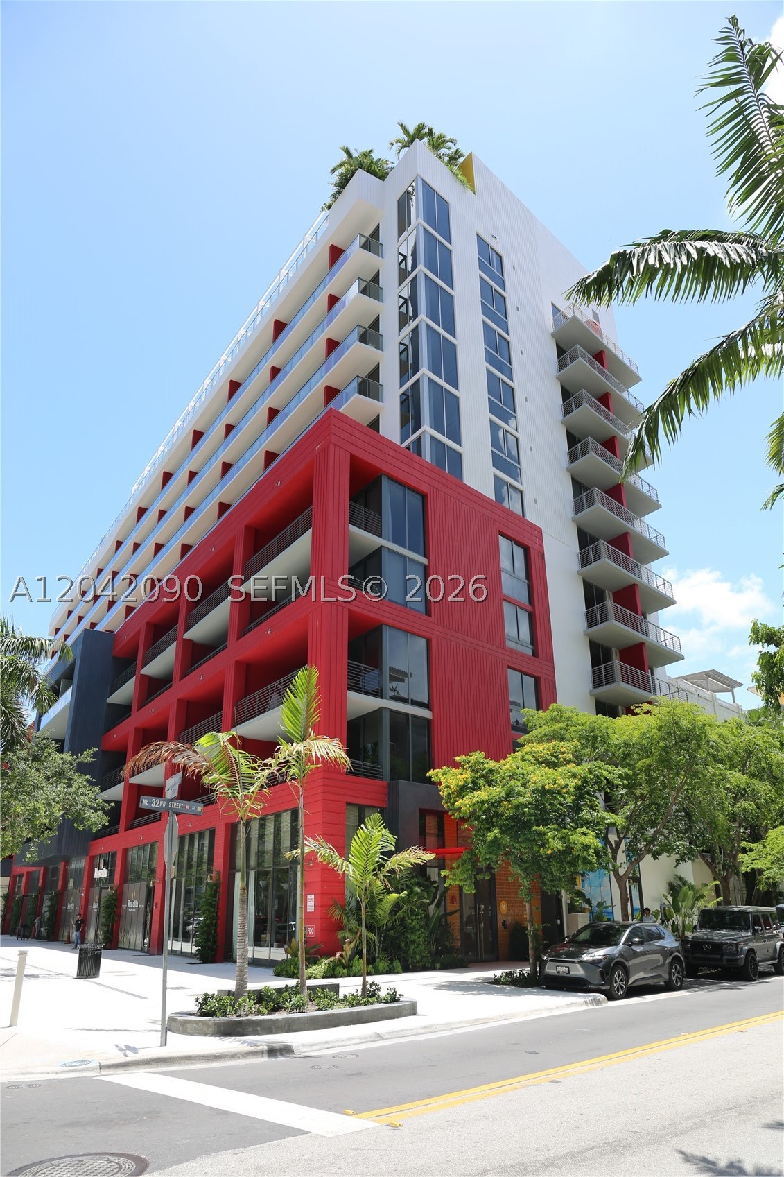90 NE 32nd St #706 Miami, FL 33137