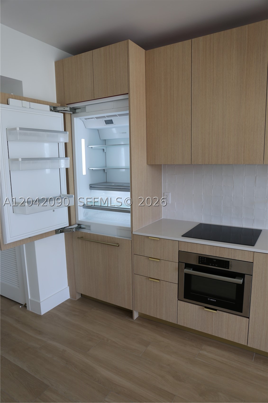 90 NE 32nd St #706 Miami, FL 33137
