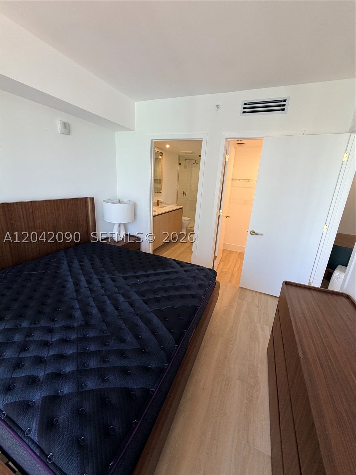 90 NE 32nd St #706 Miami, FL 33137
