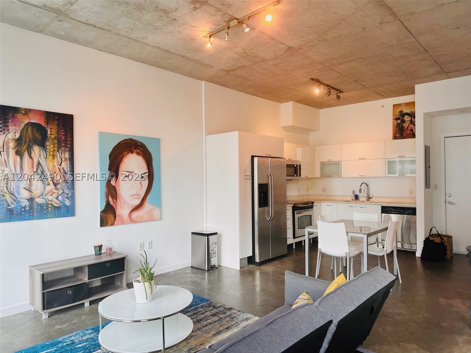 image The Loft 22