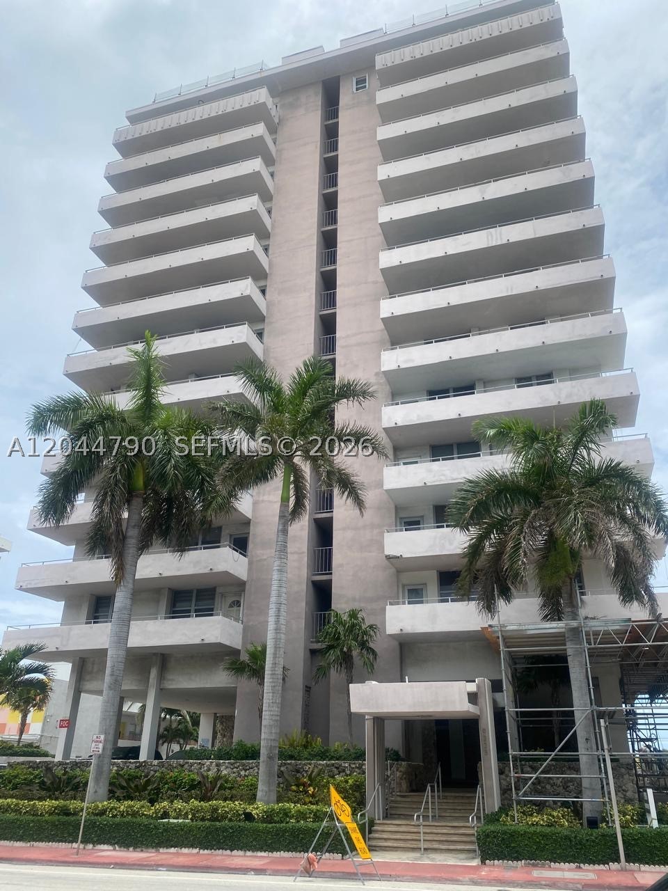 9225 Collins Ave #303