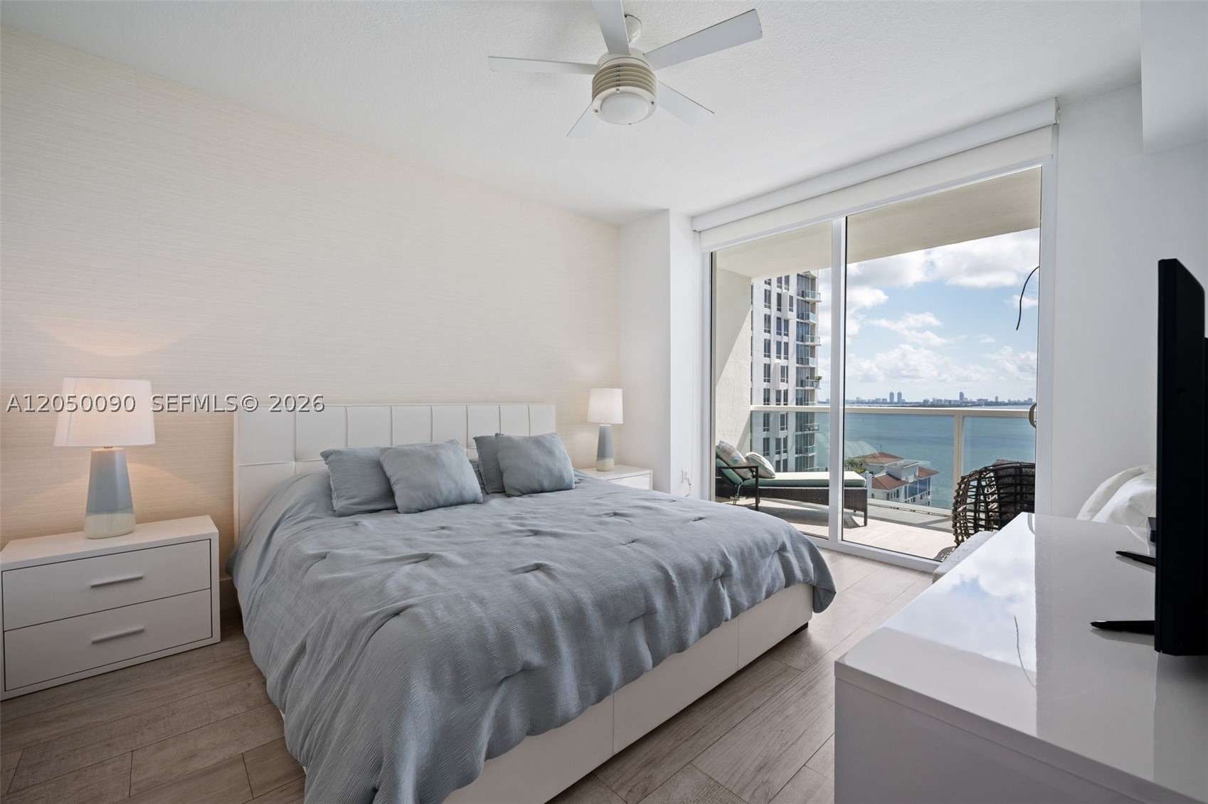 image Bay House12
