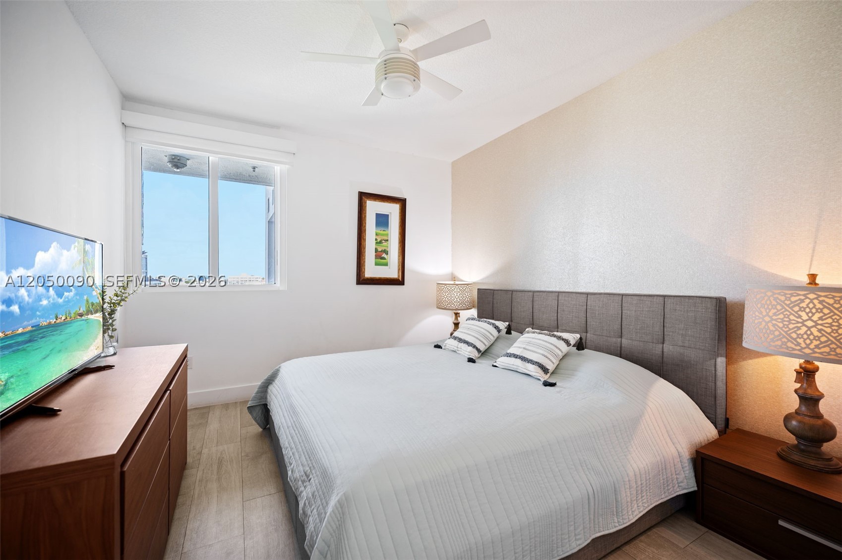image Bay House18