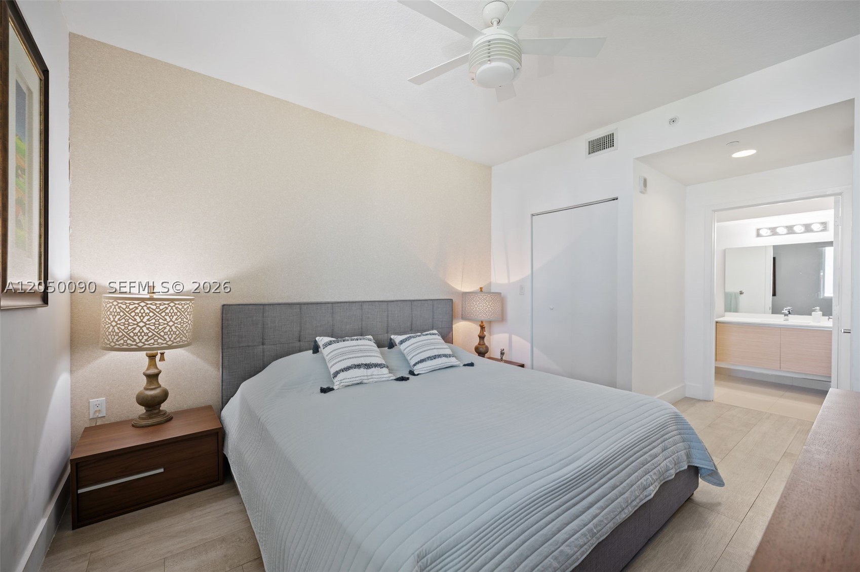 image Bay House19