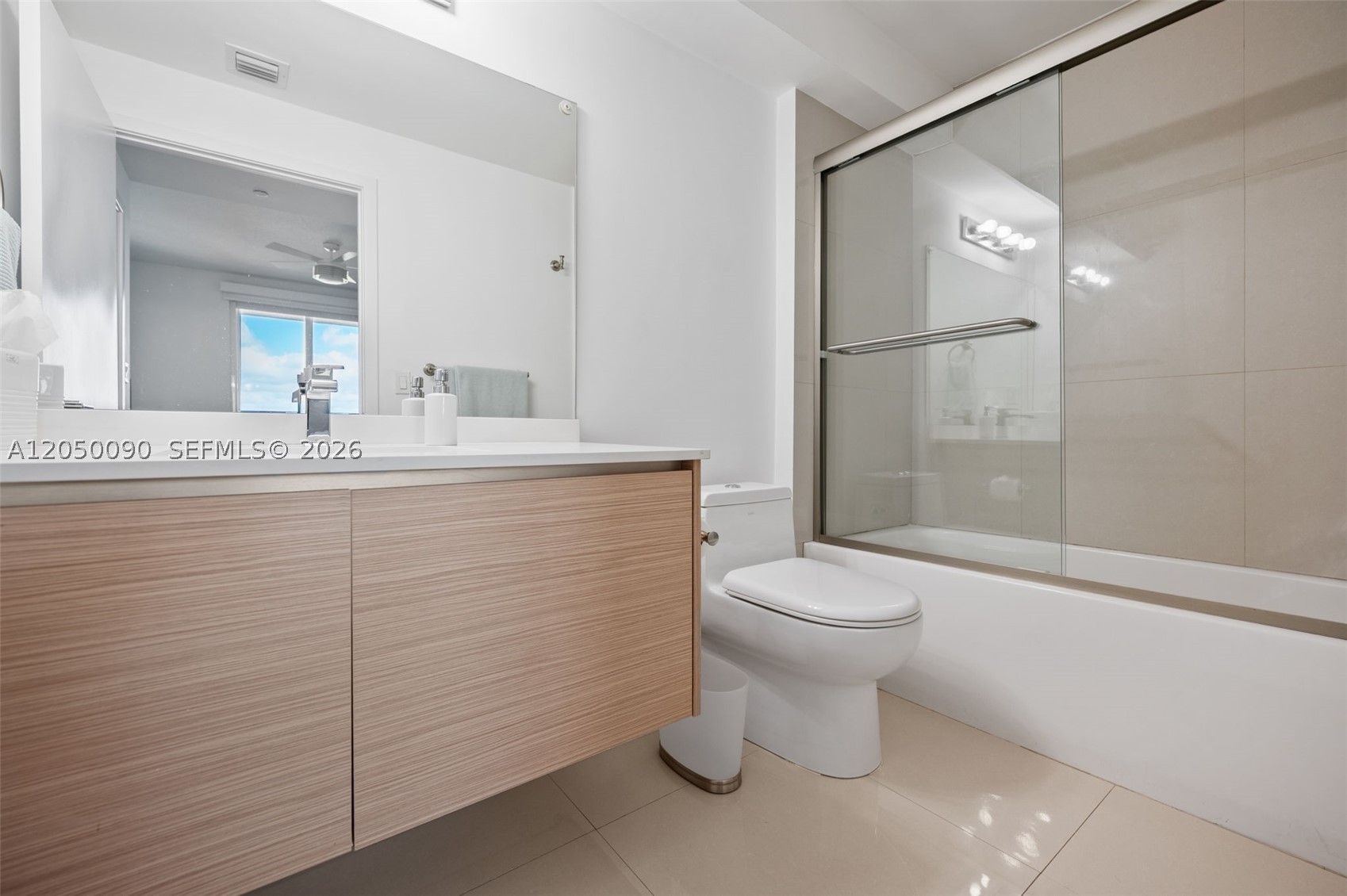 image Bay House23