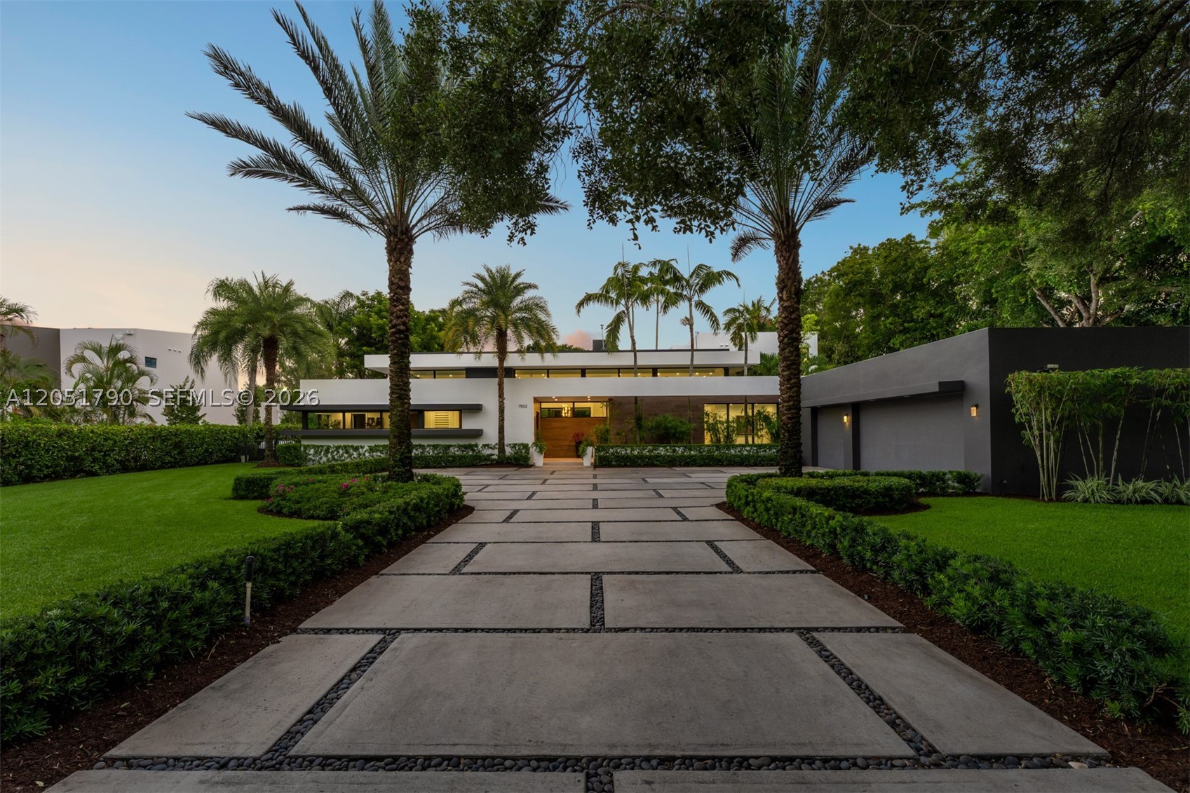 7502 SW 102nd St Pinecrest, FL 33156