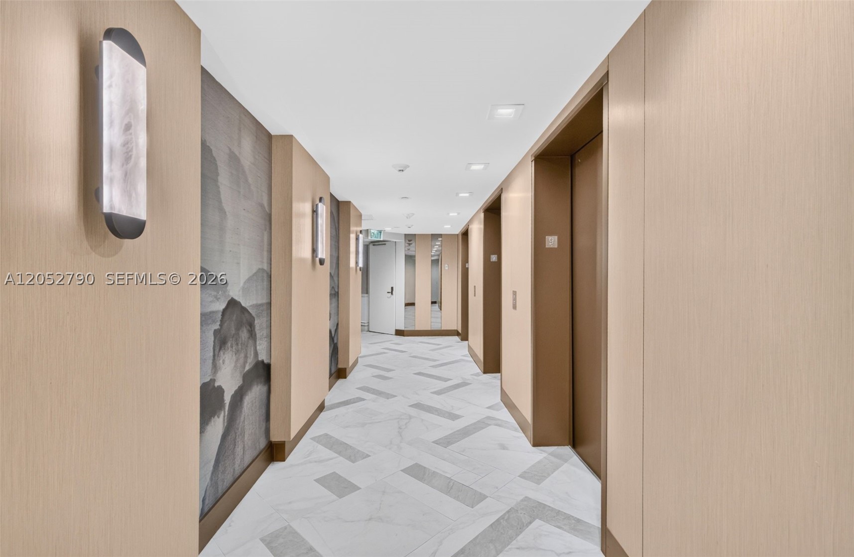 2800 Island Bl #904