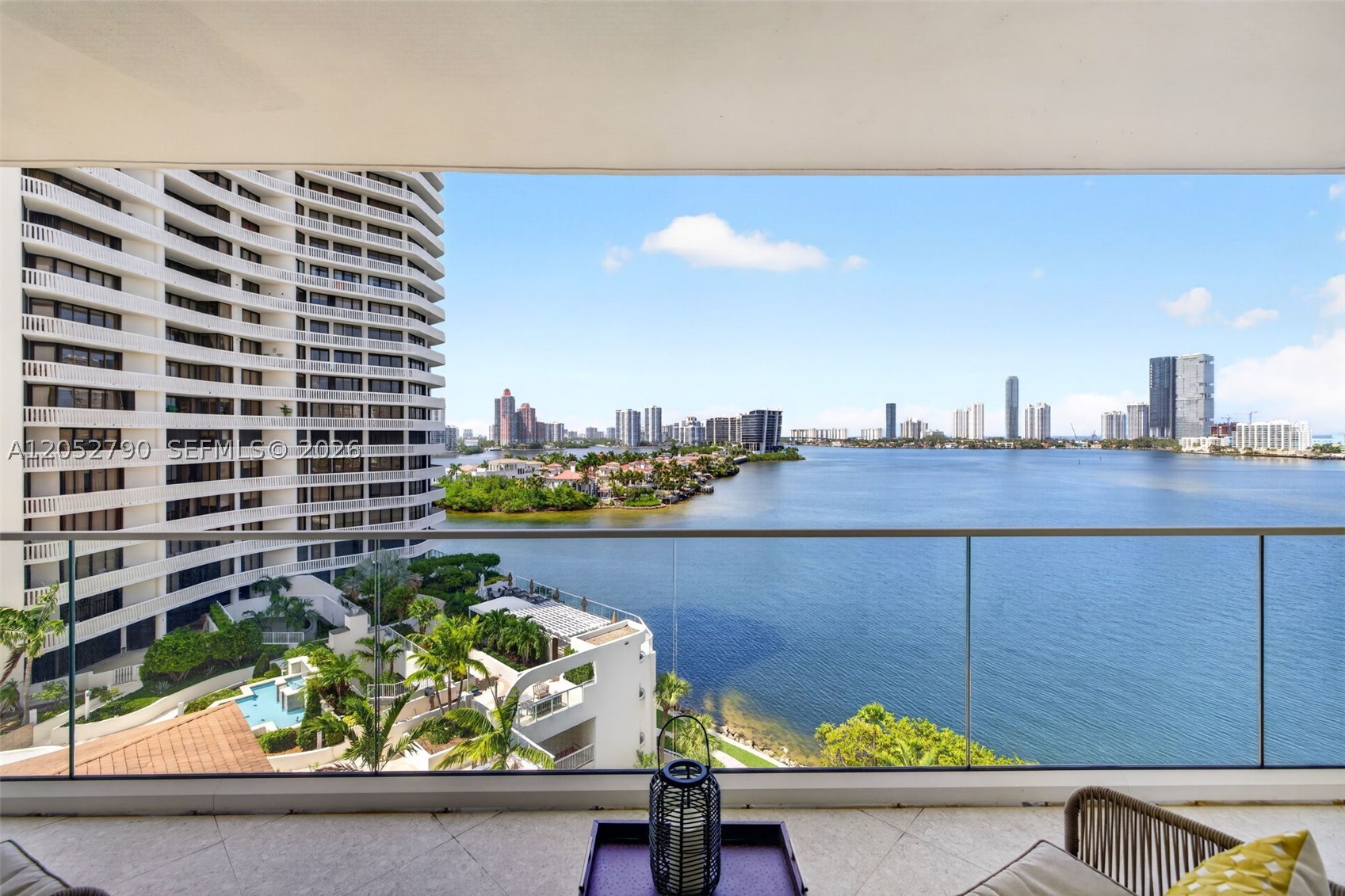 2800 Island Bl #904 Aventura, FL 33160