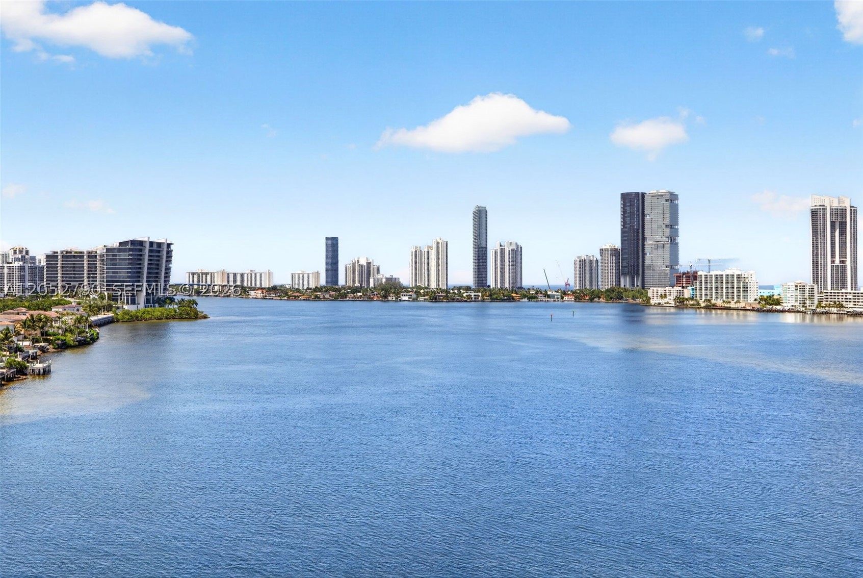 2800 Island Bl #904 Aventura, FL 33160