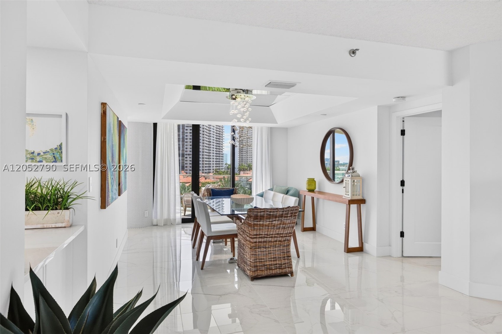 2800 Island Bl #904 Aventura, FL 33160