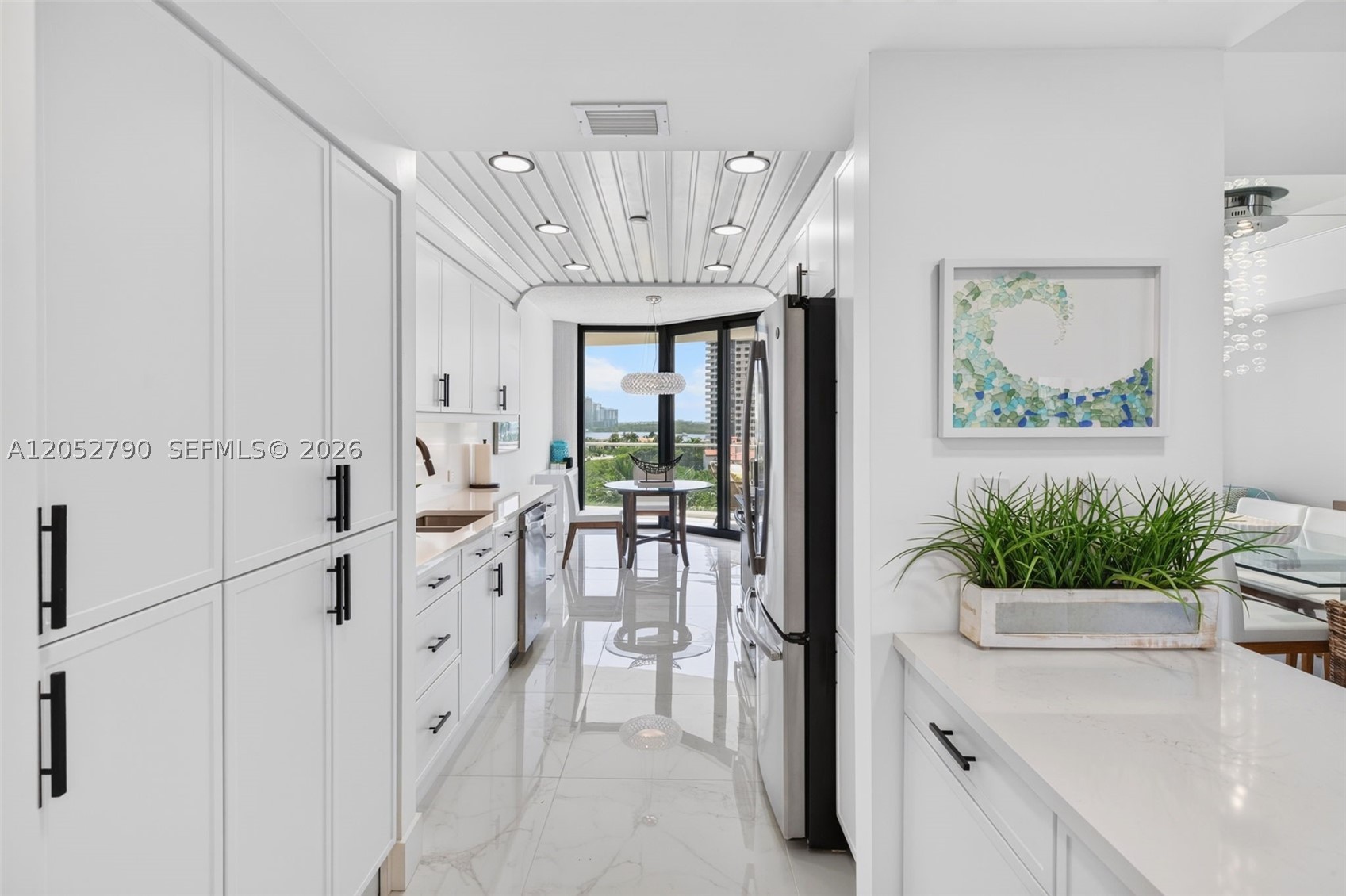 2800 Island Bl #904 Aventura, FL 33160