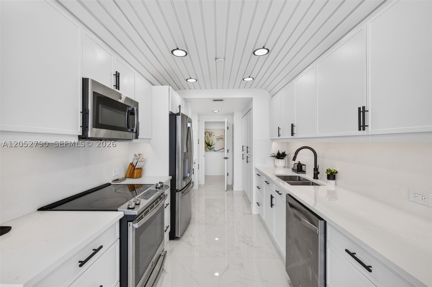 2800 Island Bl #904 Aventura, FL 33160