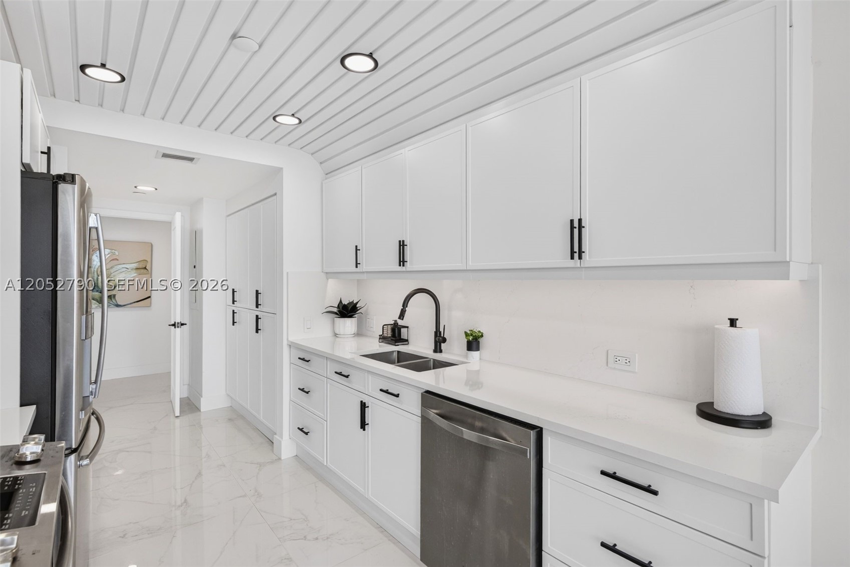 2800 Island Bl #904 Aventura, FL 33160