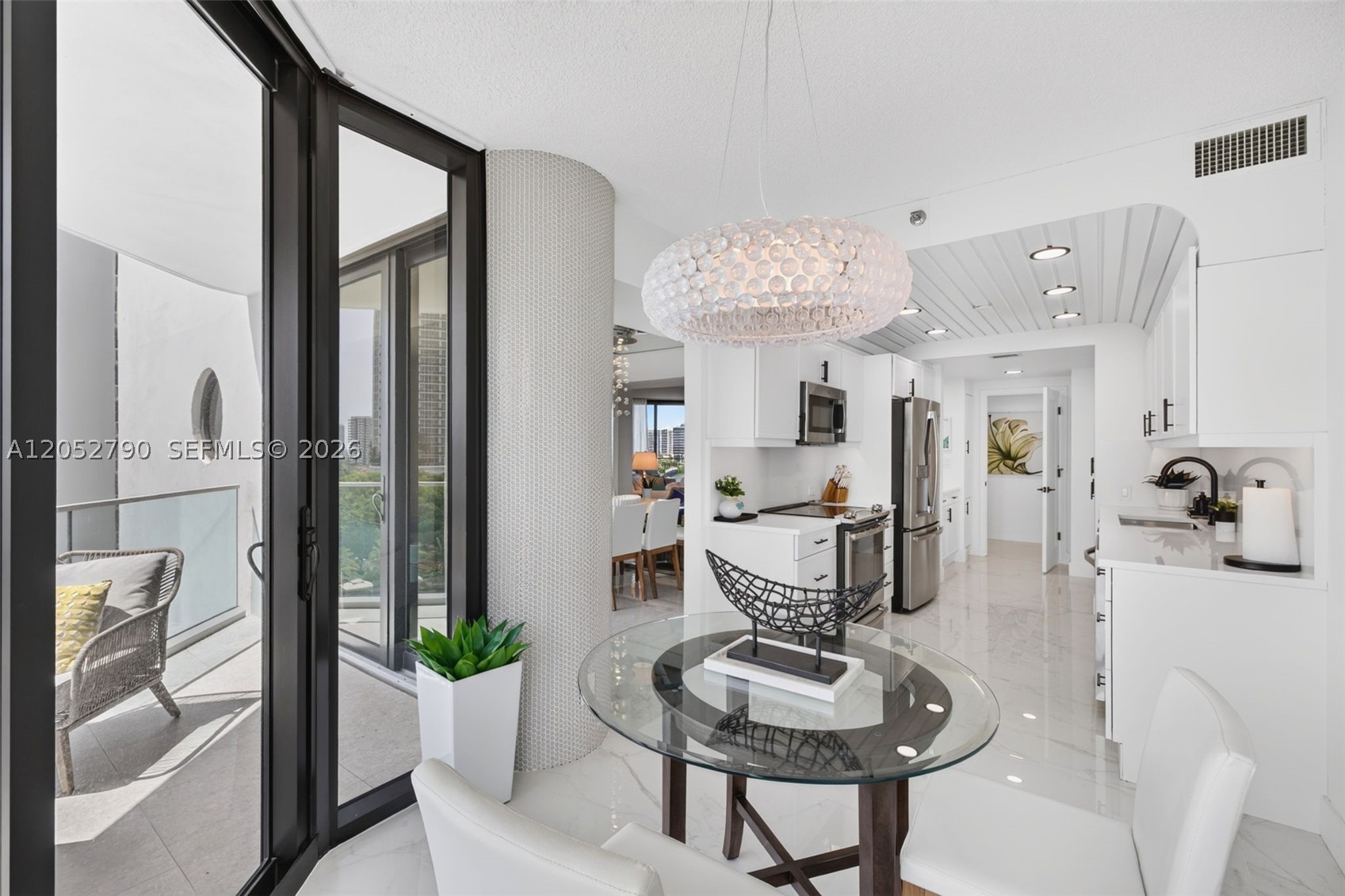2800 Island Bl #904 Aventura, FL 33160