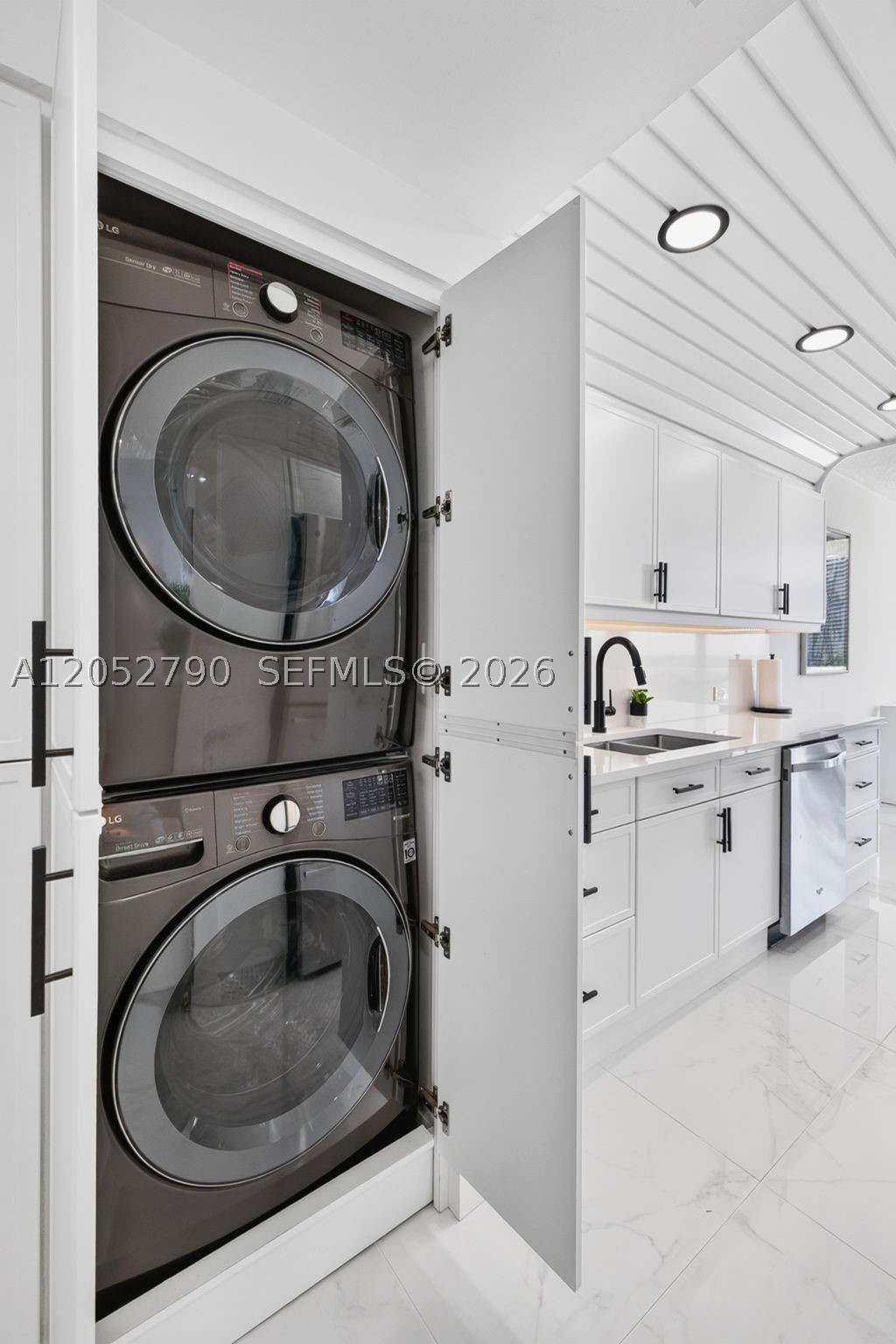 2800 Island Bl #904 Aventura, FL 33160