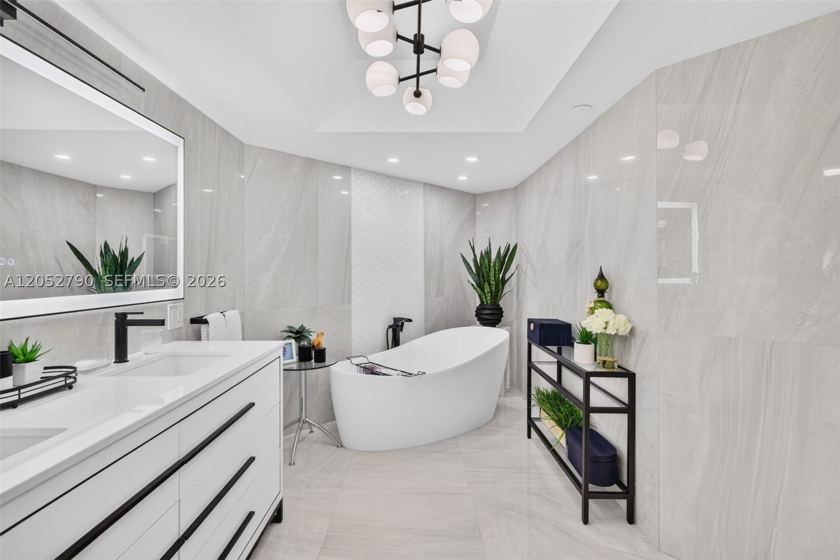 2800 Island Bl #904 Aventura, FL 33160