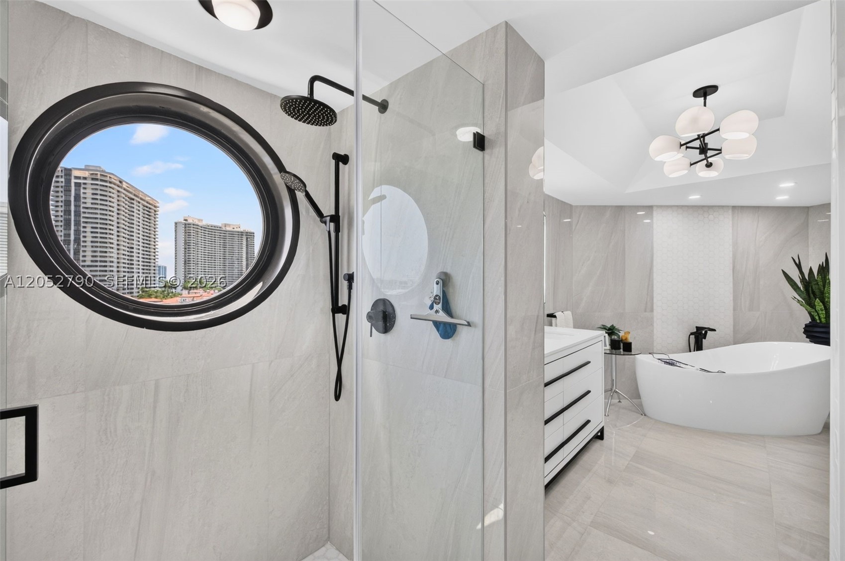 2800 Island Bl #904 Aventura, FL 33160