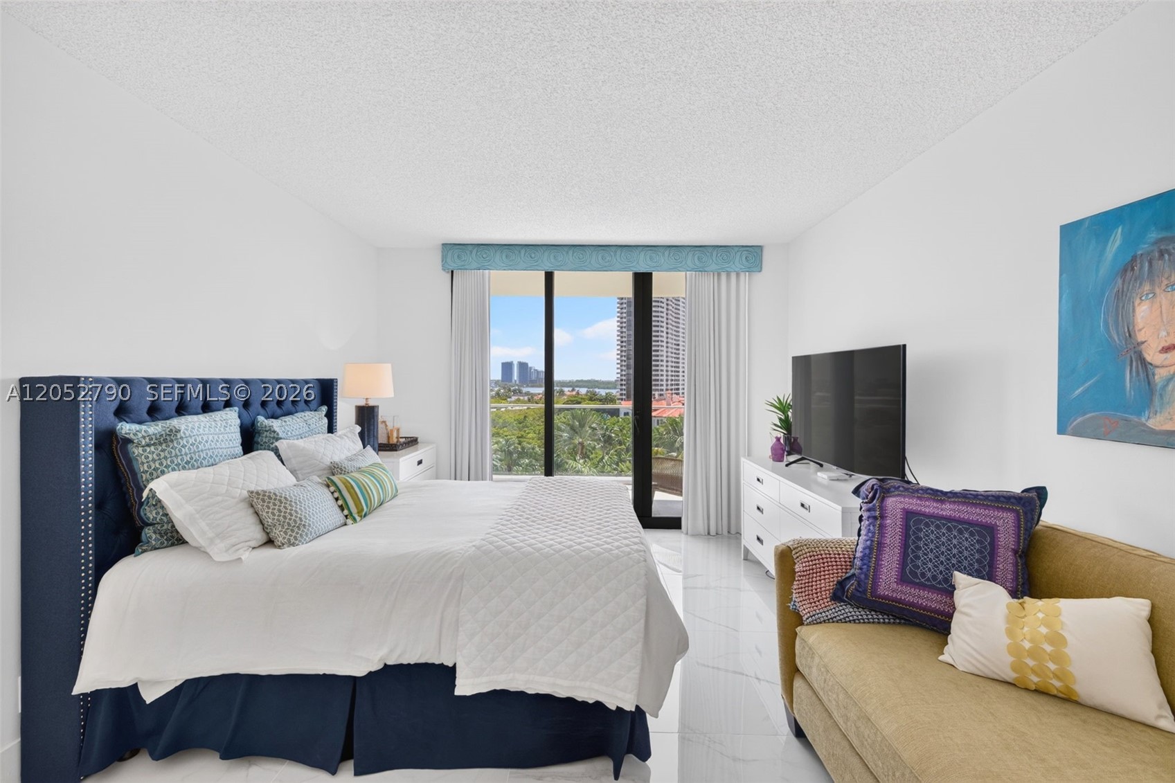 2800 Island Bl #904 Aventura, FL 33160