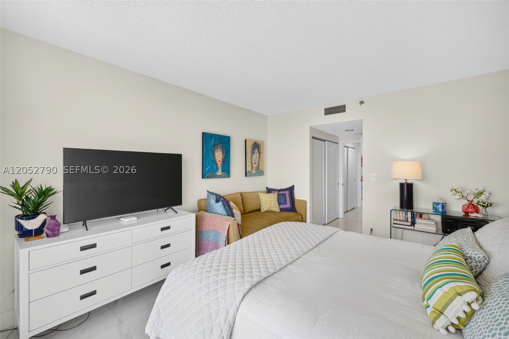 2800 Island Bl #904 Aventura, FL 33160