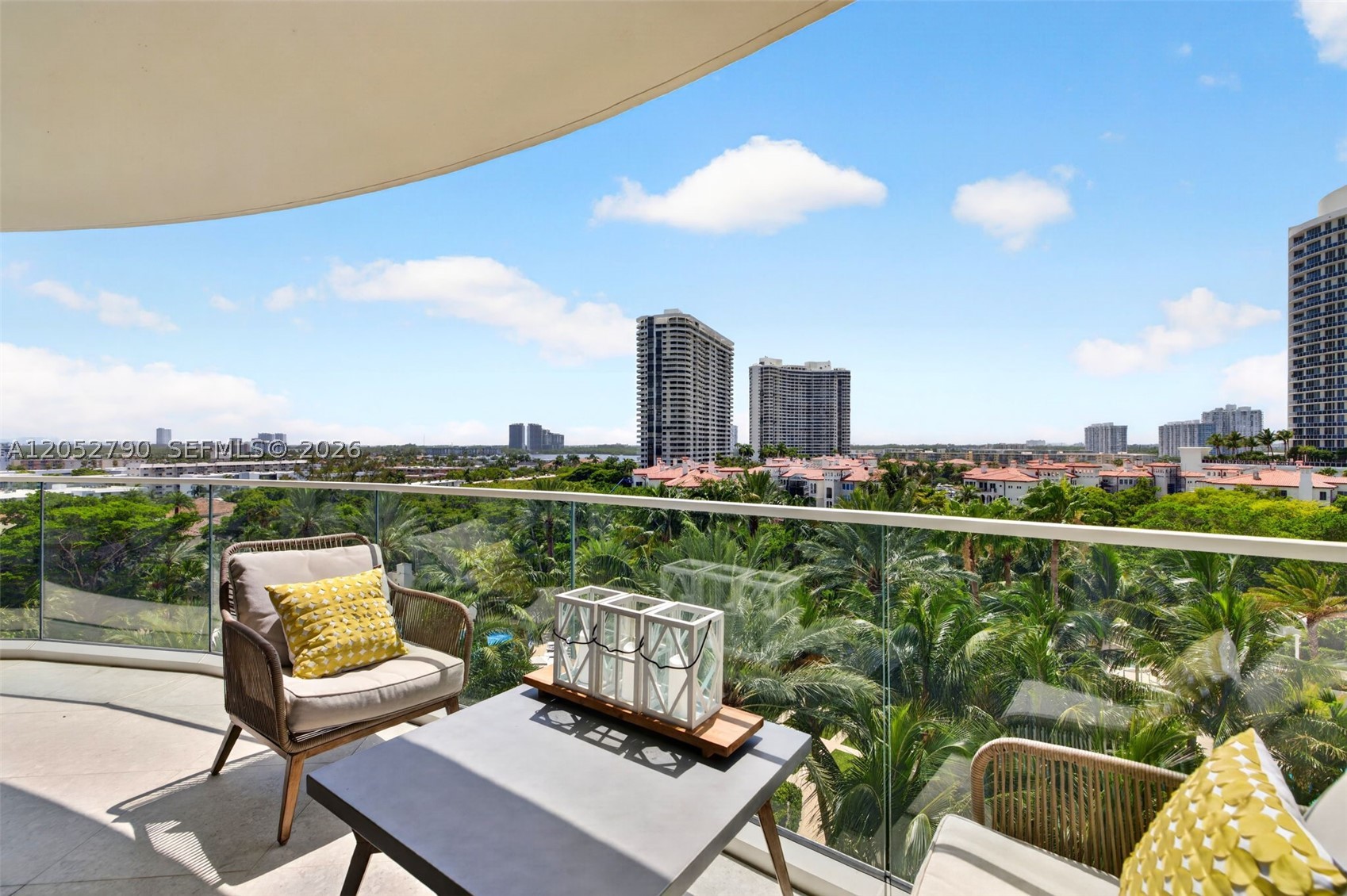 2800 Island Bl #904 Aventura, FL 33160