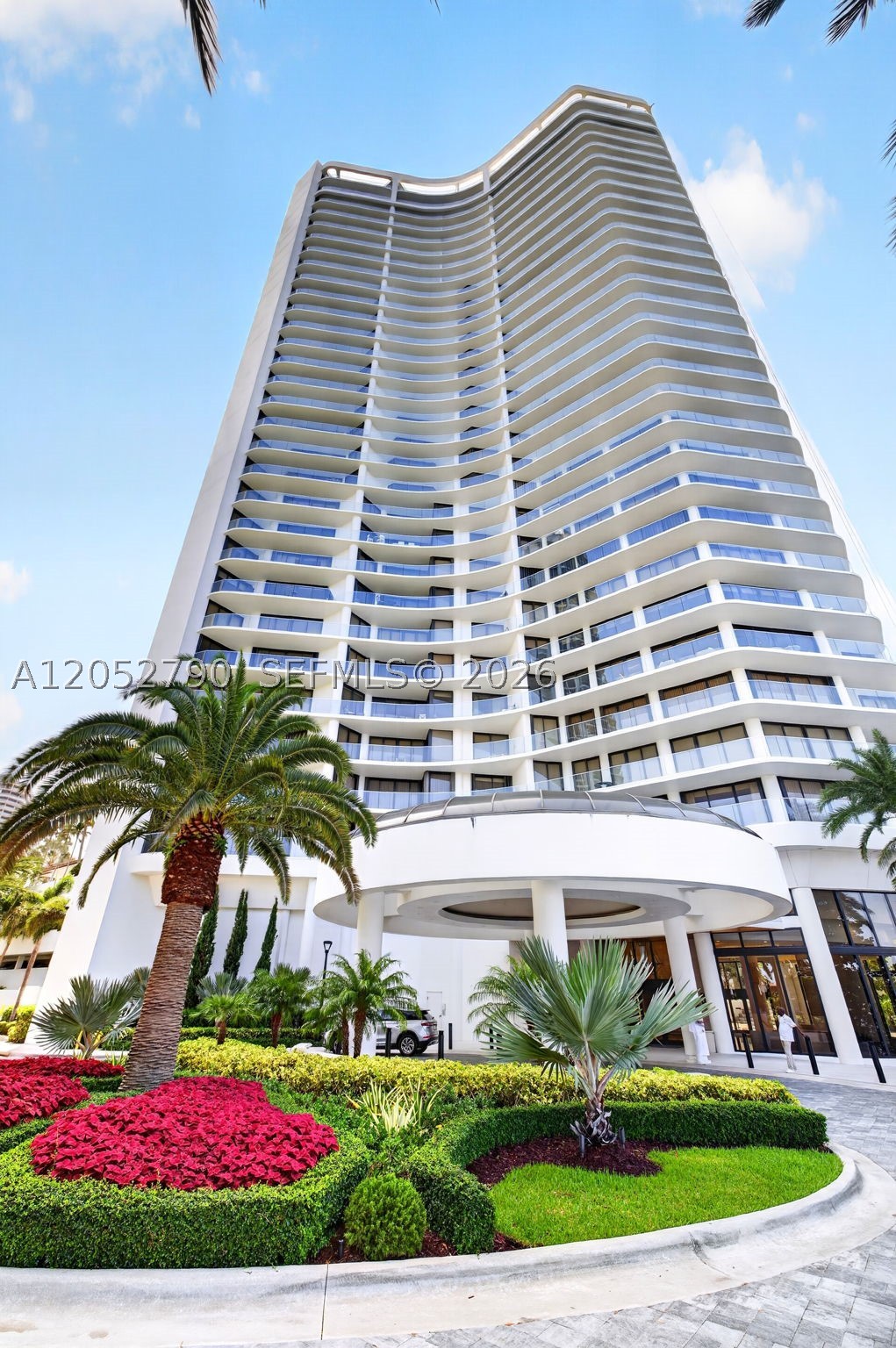 2800 Island Bl #904 Aventura, FL 33160