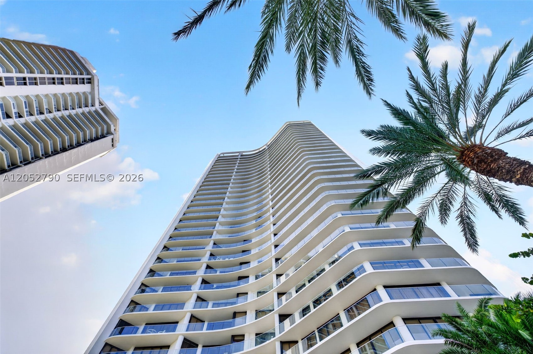 2800 Island Bl #904 Aventura, FL 33160