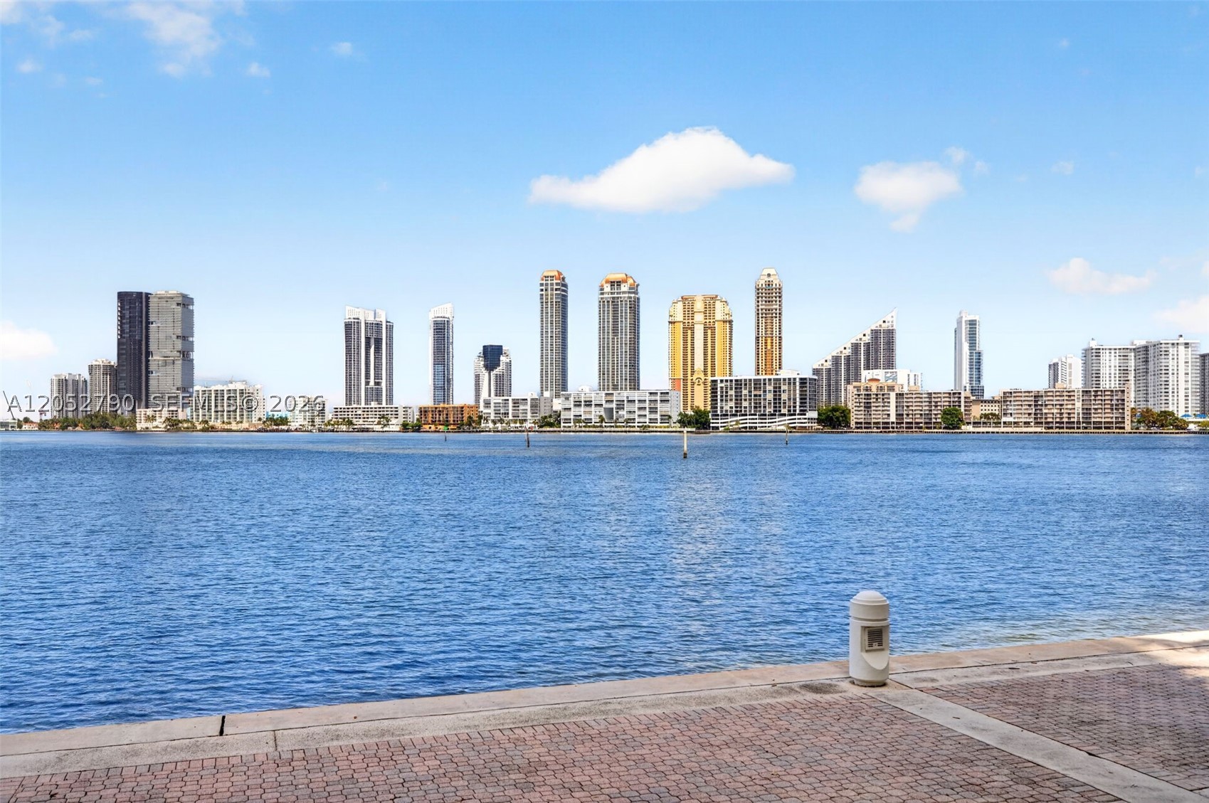 2800 Island Bl #904 Aventura, FL 33160