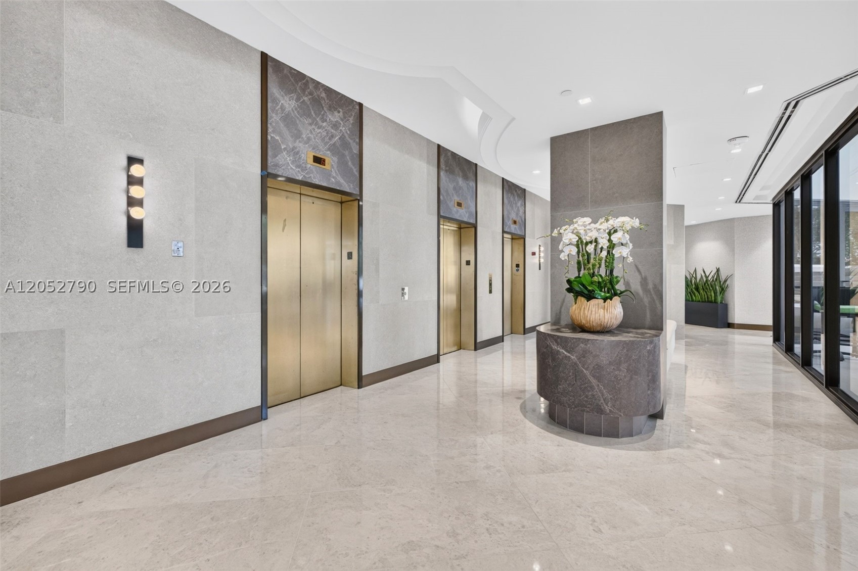 2800 Island Bl #904 Aventura, FL 33160